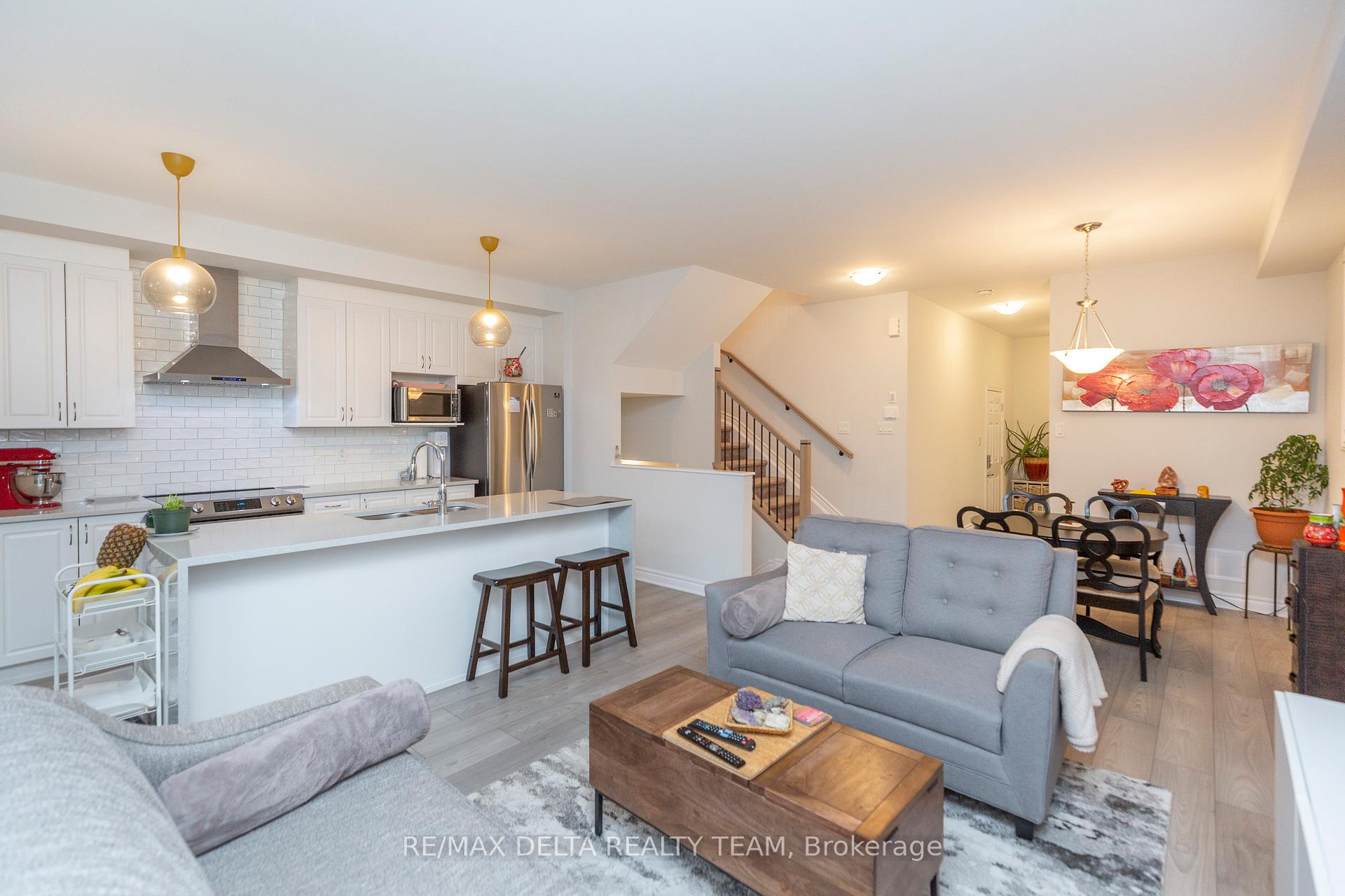 Photo 9 of 310 Guppy Grove, Ottawa, Avalon West — HOMEH
