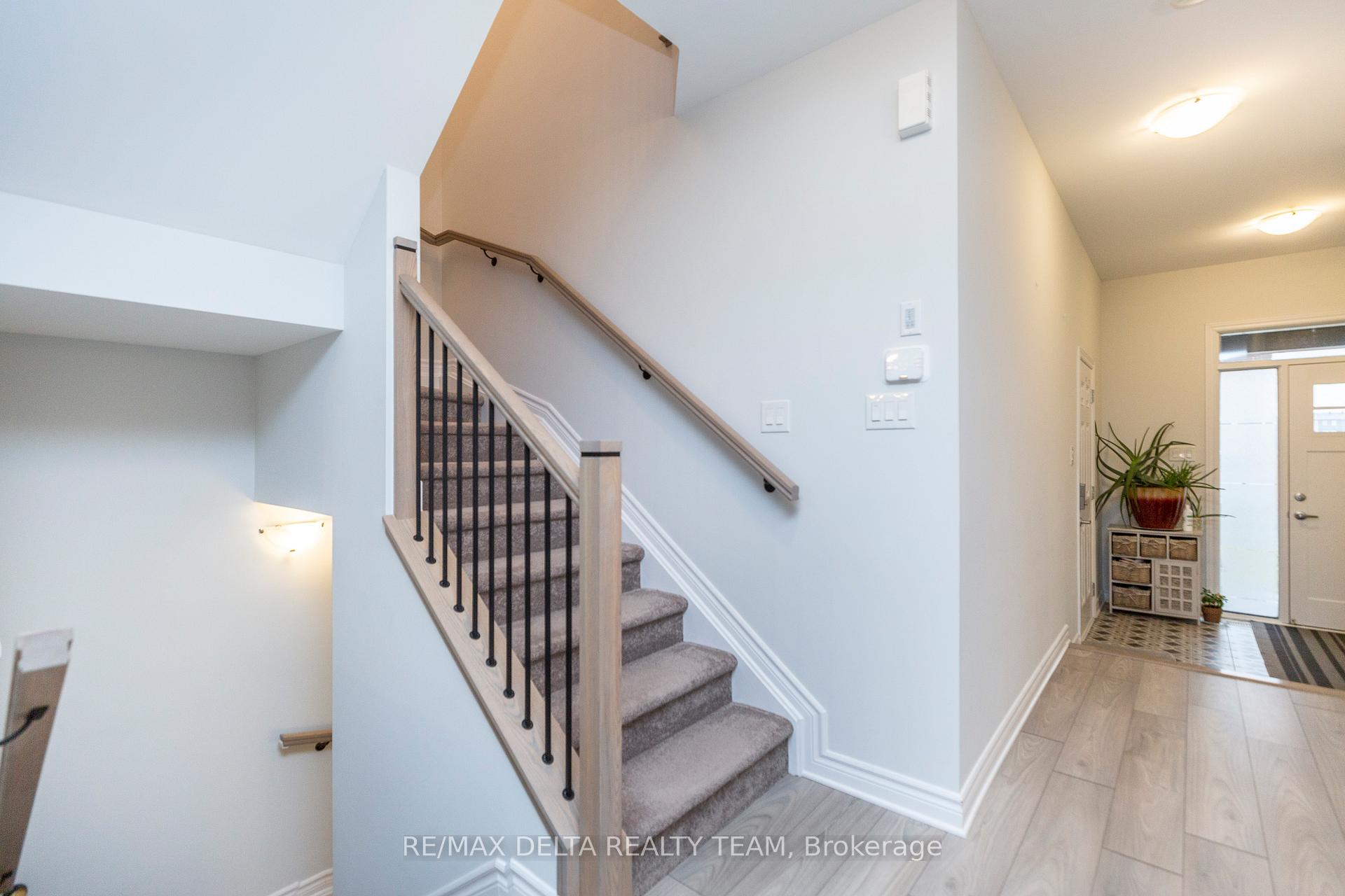 Photo 18 of 310 Guppy Grove, Ottawa, Avalon West — HOMEH