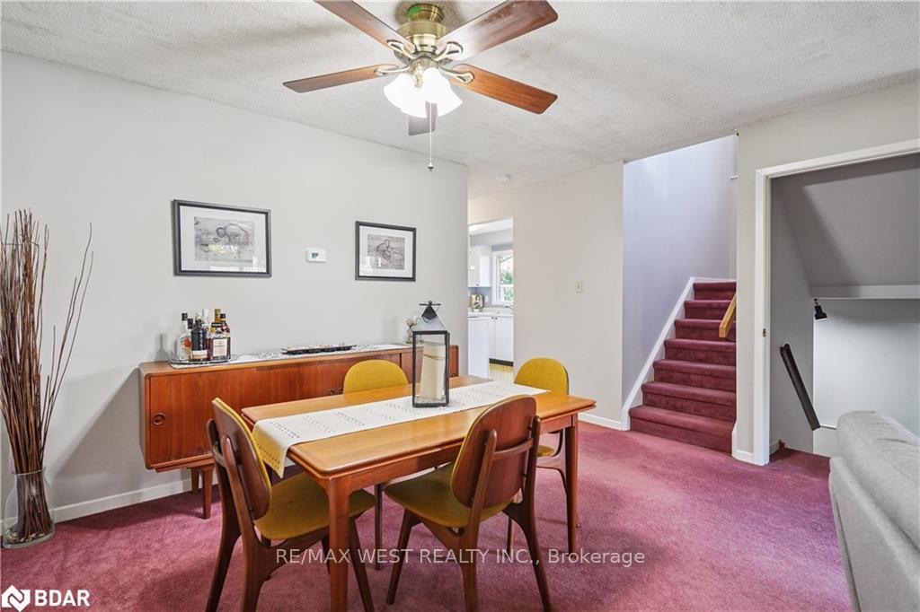 Photo 2 of 1182 Canborough Crescent, Pickering, Liverpool — HOMEH