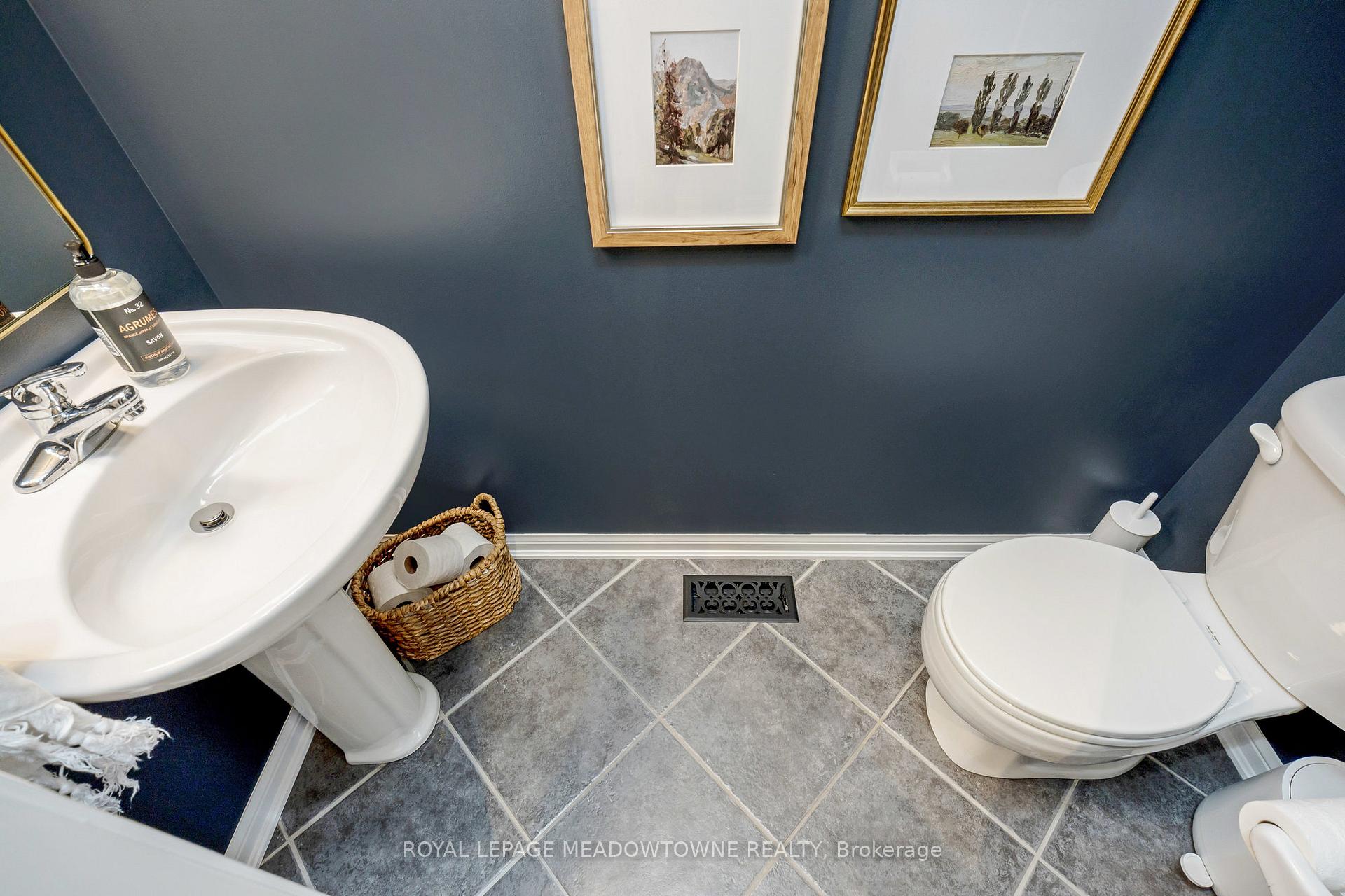 Photo 12 of 792 Rayner Court, Milton, Harrison — HOMEH