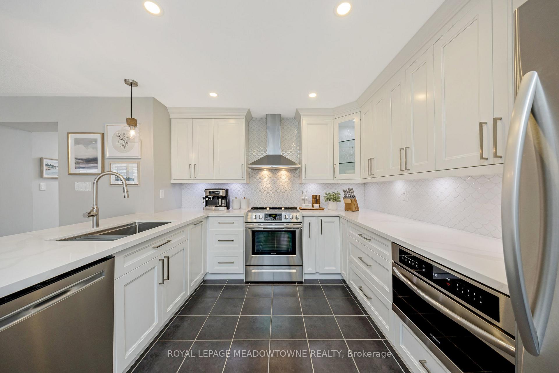 Photo 18 of 792 Rayner Court, Milton, Harrison — HOMEH