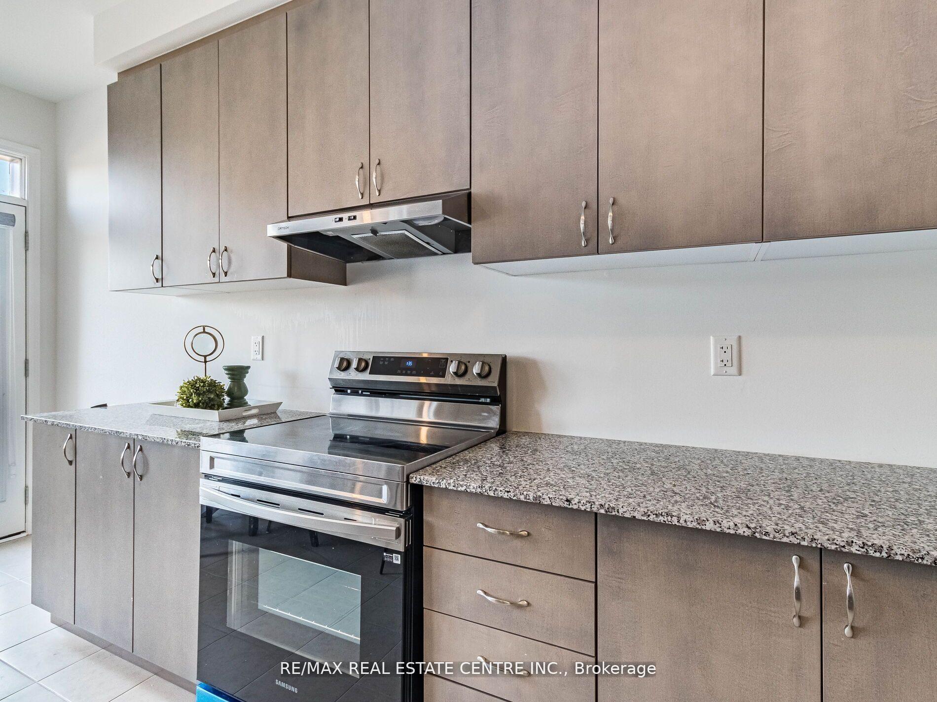 Photo 11 of 1577 Scarlett Trail, Pickering, Rural Pickering — HOMEH
