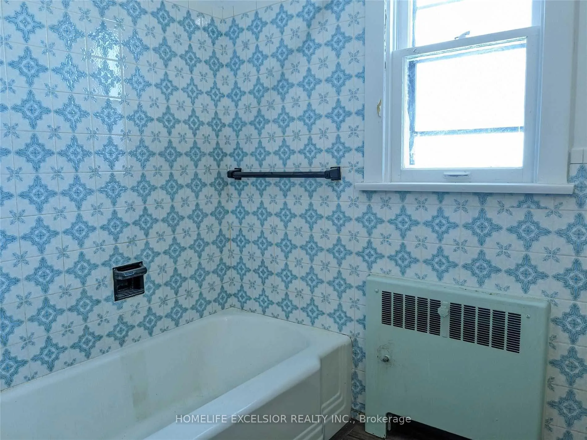 Photo 21 of 1482 Simcoe Street N, Oshawa, Samac — HOMEH