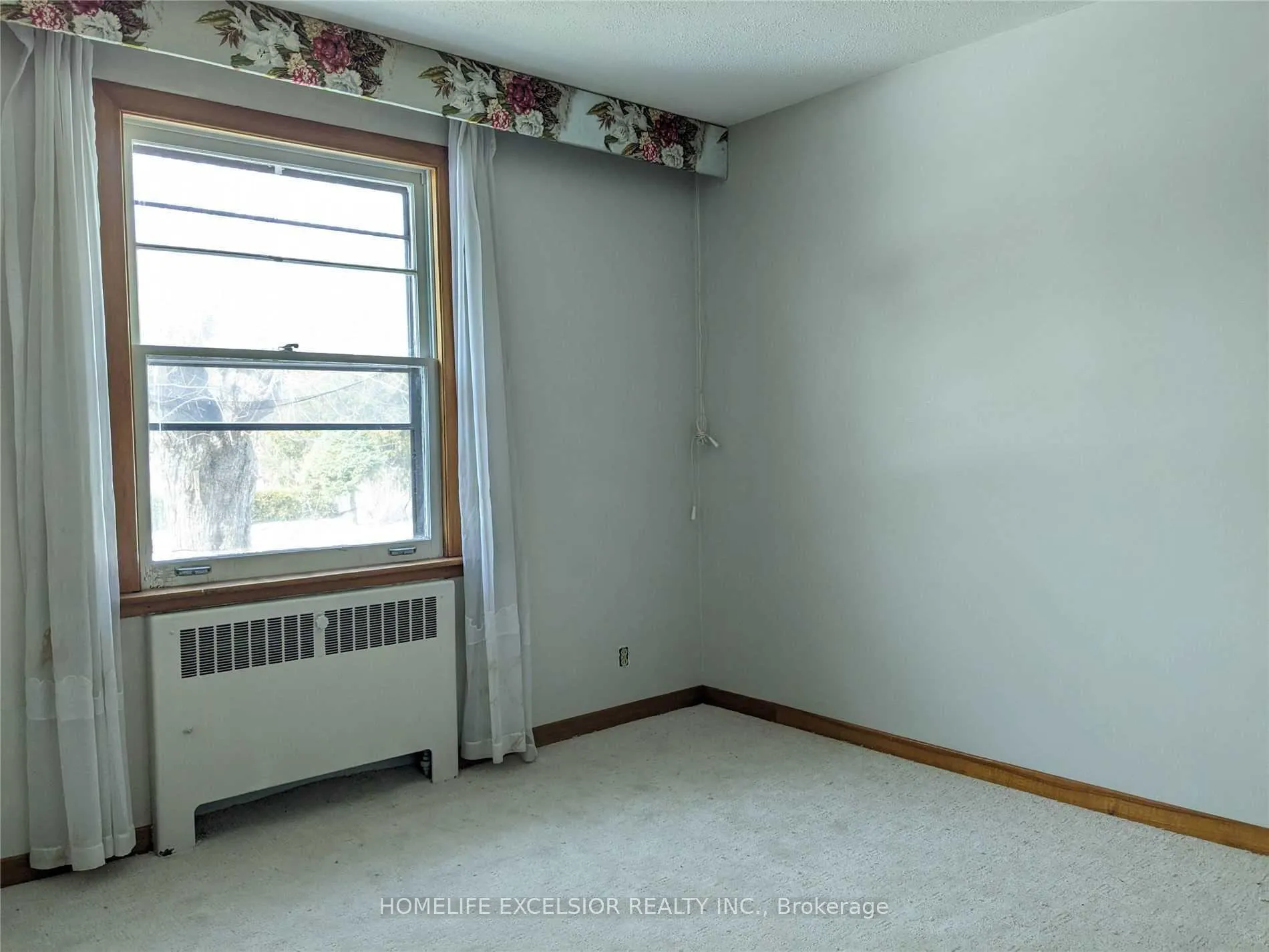 Photo 23 of 1482 Simcoe Street N, Oshawa, Samac — HOMEH