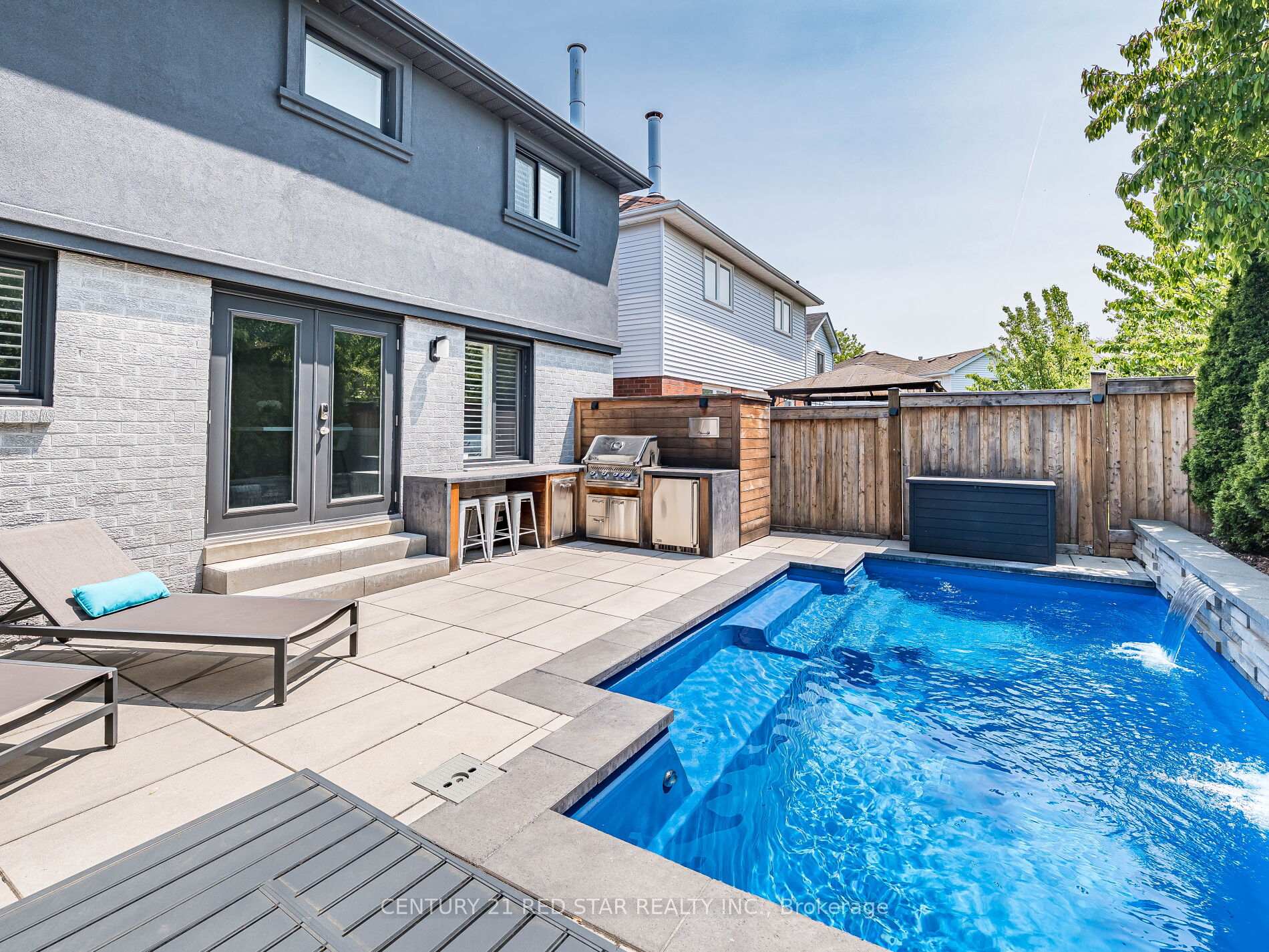 Photo 2 of 1641 Middleton Street, Pickering, Brock Ridge — HOMEH