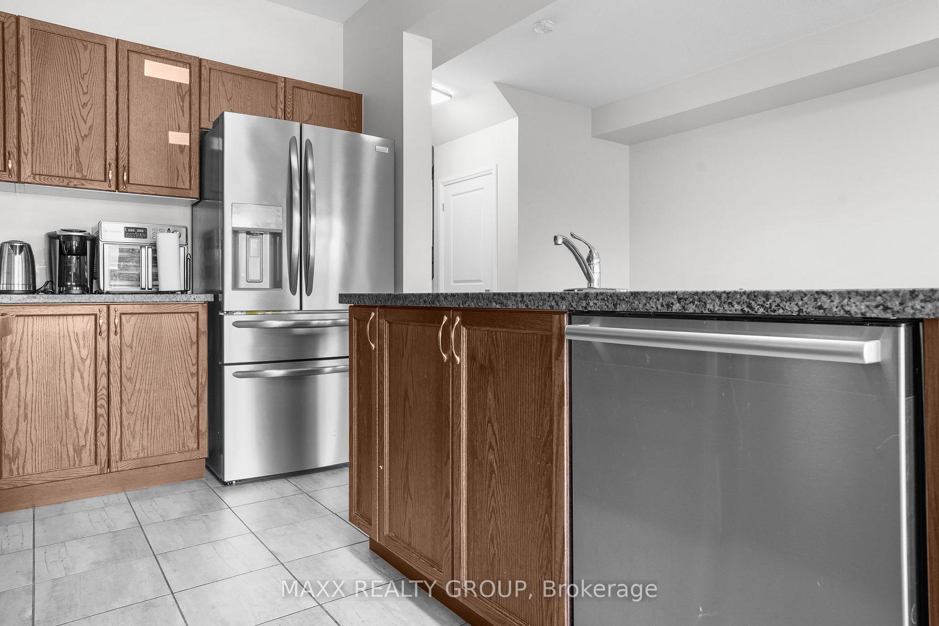 Photo 12 of 6733 Cropp Street, Niagara Falls, Morrison — HOMEH