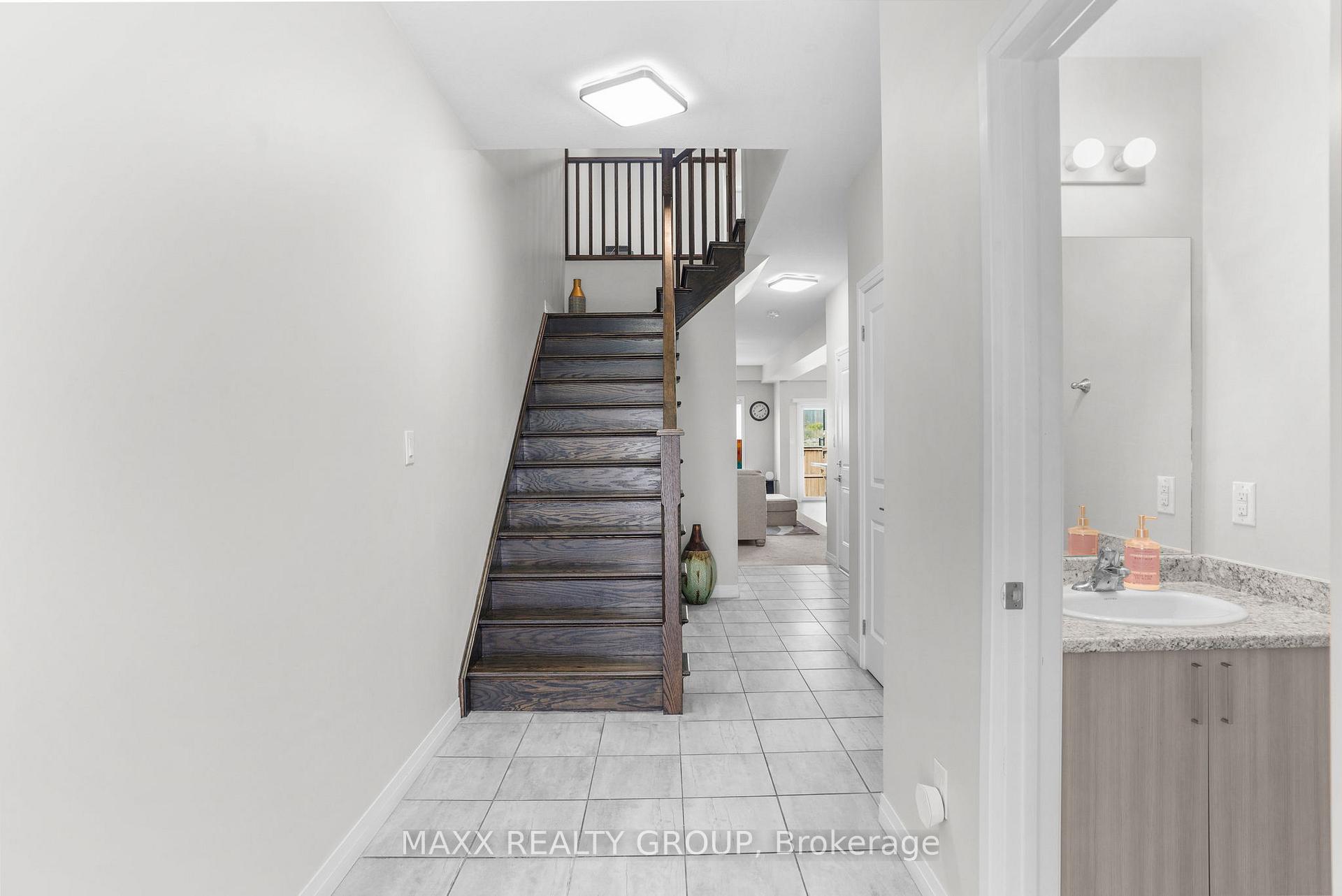 Photo 14 of 6733 Cropp Street, Niagara Falls, Morrison — HOMEH