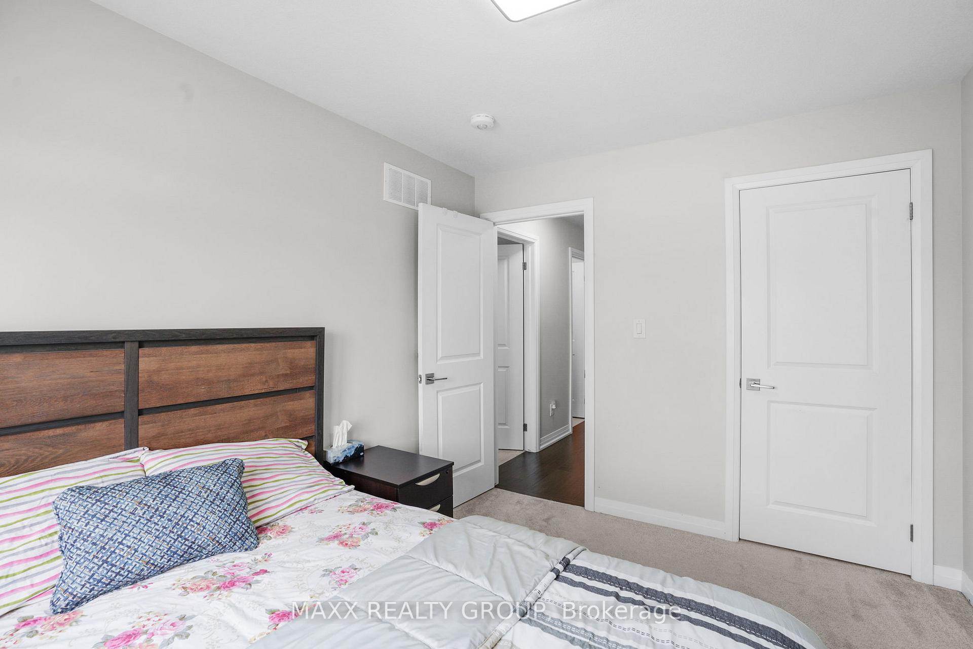 Photo 18 of 6733 Cropp Street, Niagara Falls, Morrison — HOMEH