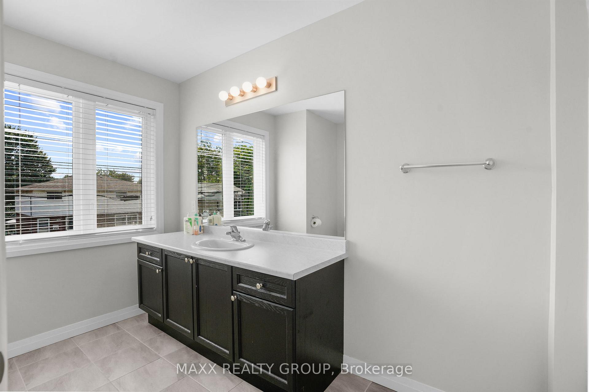 Photo 20 of 6733 Cropp Street, Niagara Falls, Morrison — HOMEH