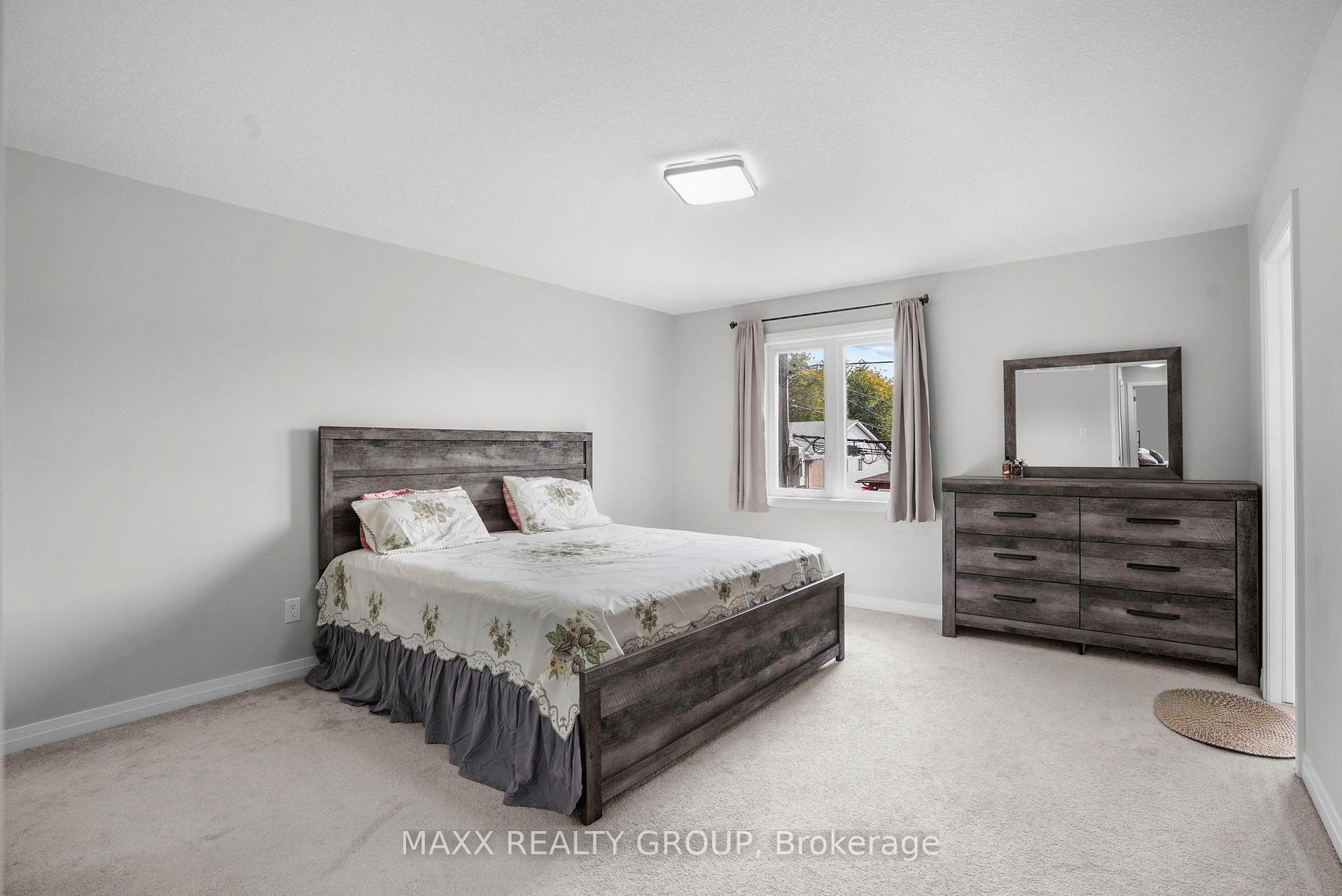 Photo 31 of 6733 Cropp Street, Niagara Falls, Morrison — HOMEH
