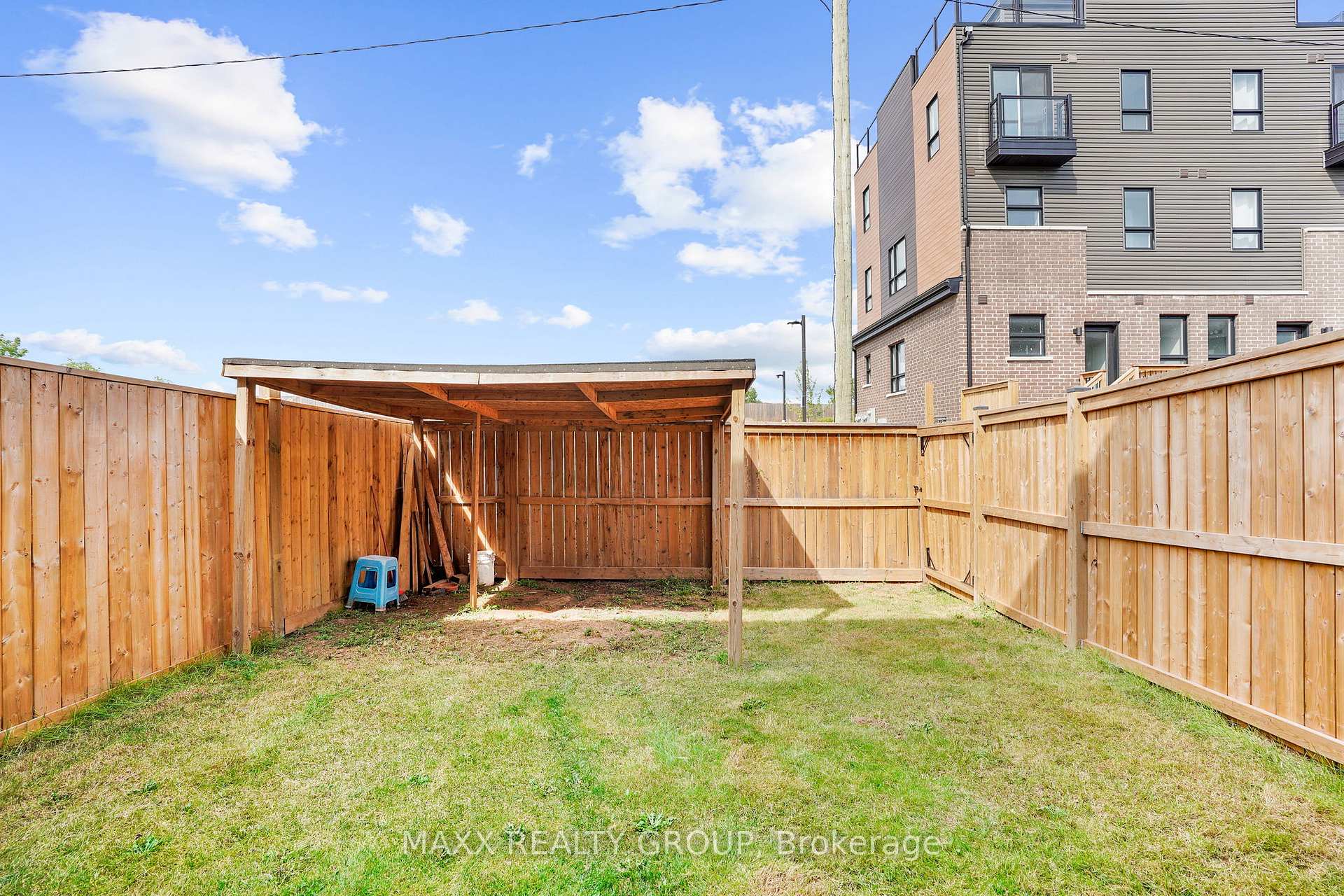 Photo 32 of 6733 Cropp Street, Niagara Falls, Morrison — HOMEH