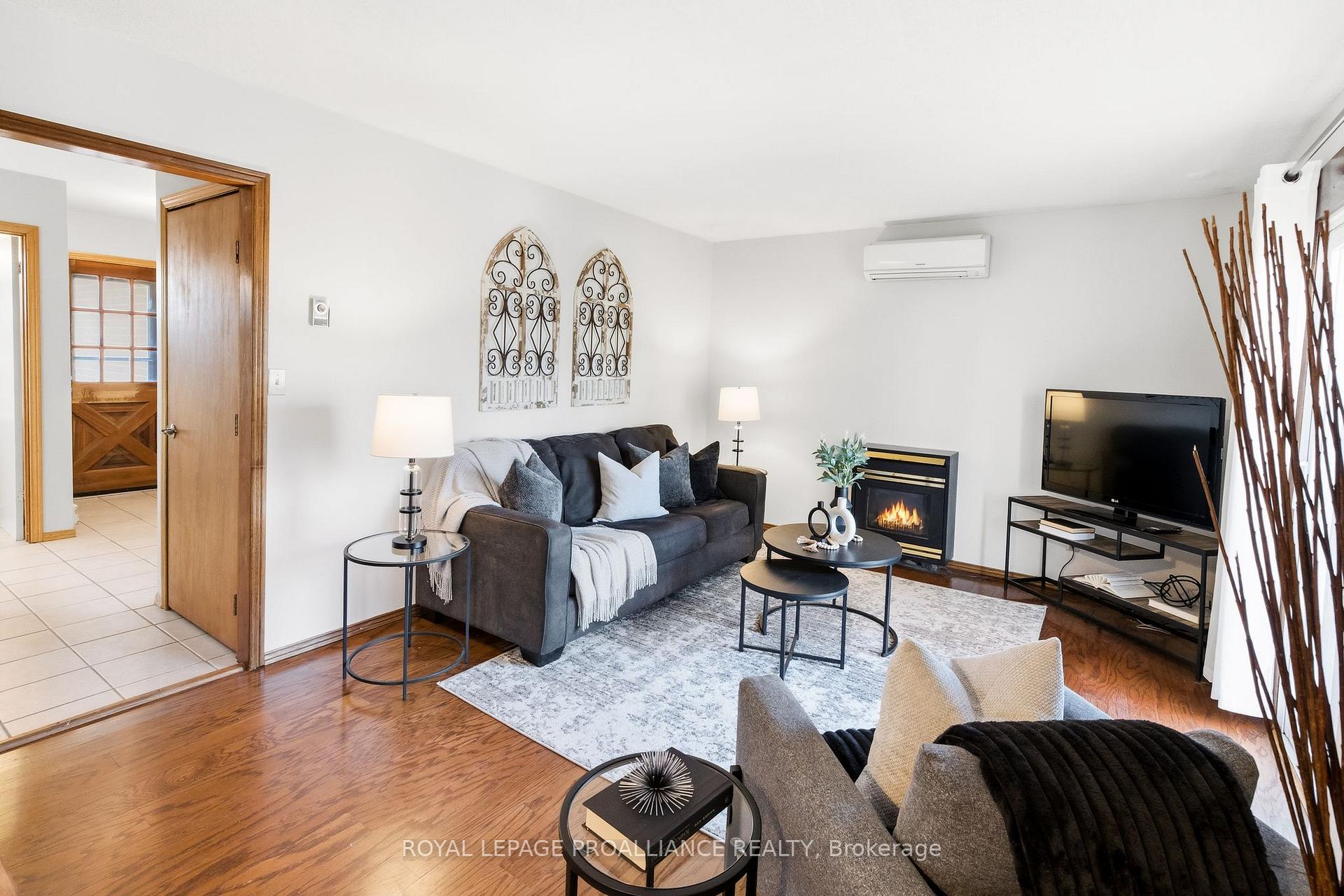 Photo 7 of 47 Arthur Mark Drive, Port Hope — HOMEH