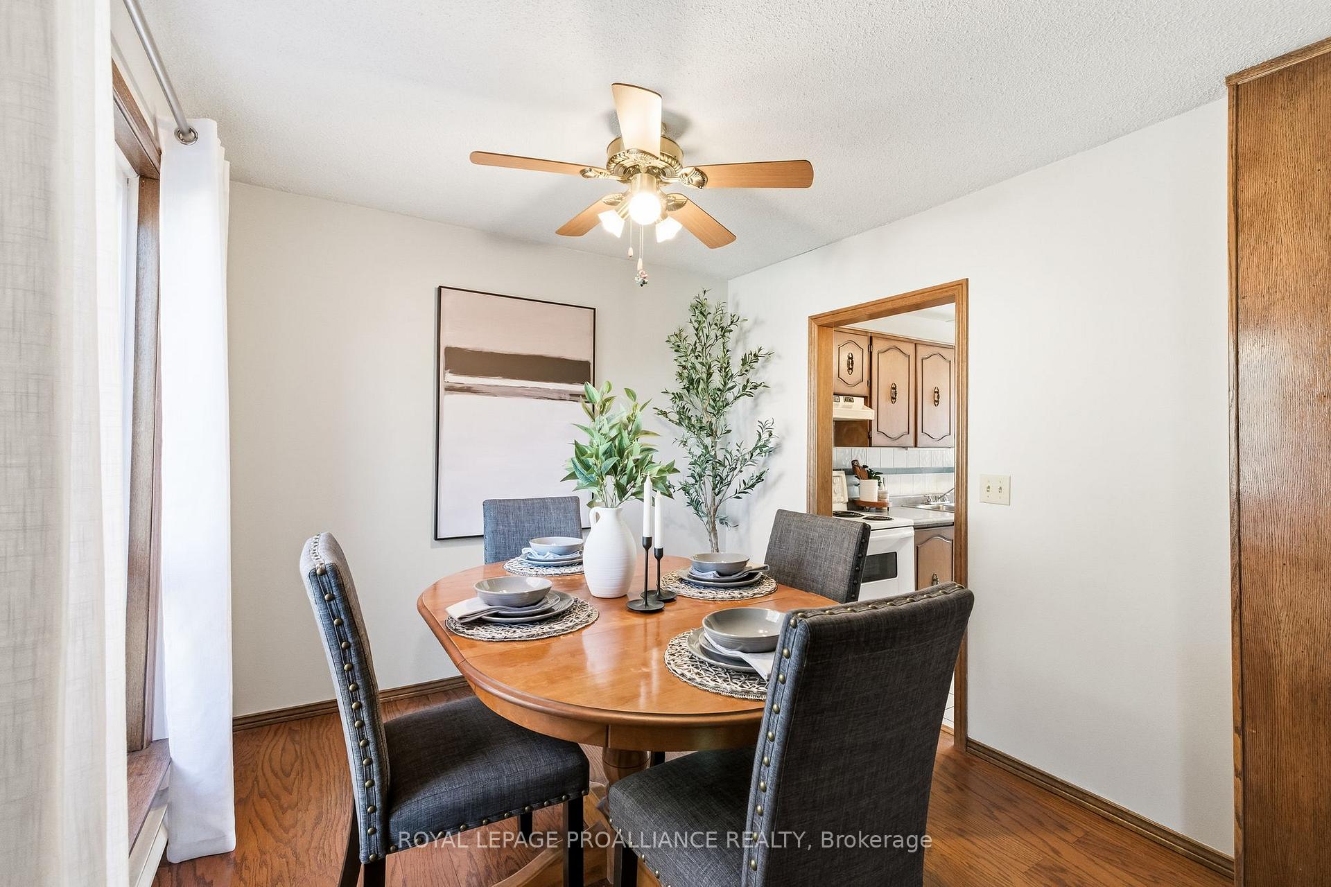 Photo 10 of 47 Arthur Mark Drive, Port Hope — HOMEH