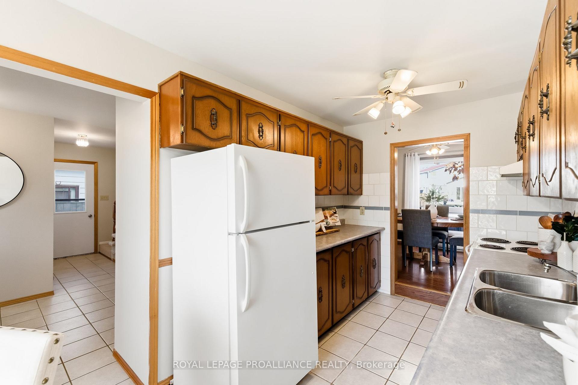 Photo 12 of 47 Arthur Mark Drive, Port Hope — HOMEH