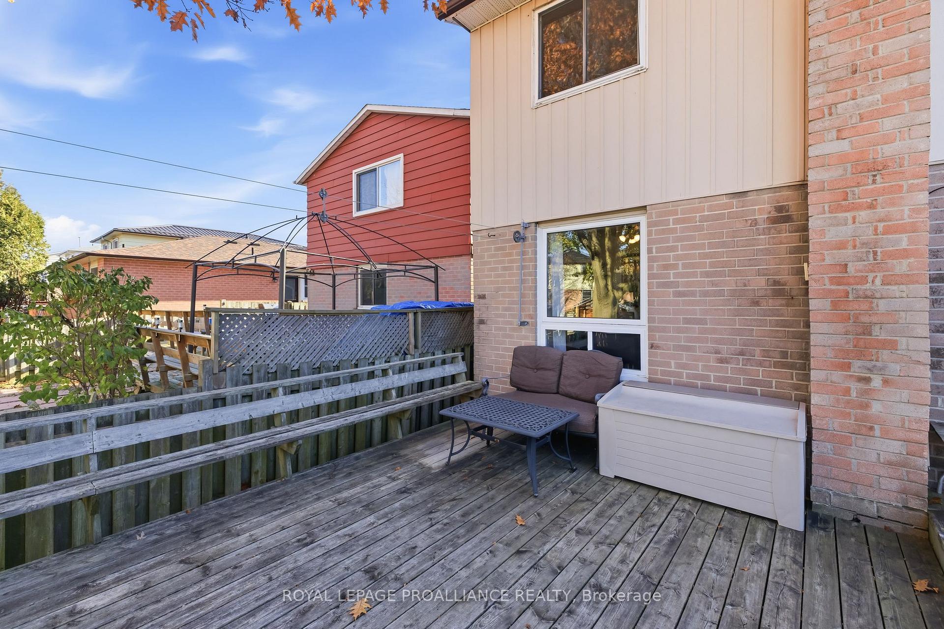 Photo 34 of 47 Arthur Mark Drive, Port Hope — HOMEH