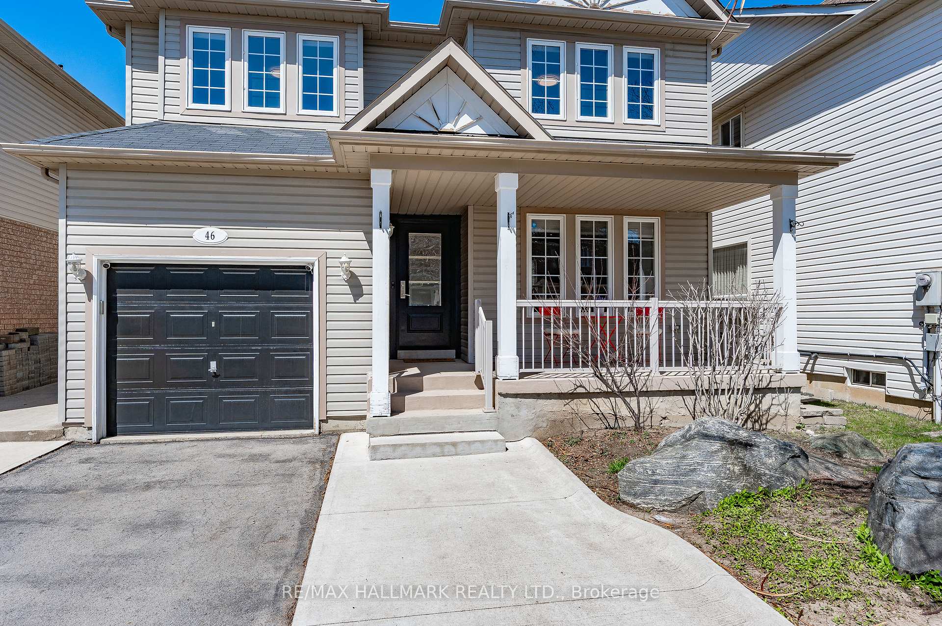 Photo 3 of 46 Babcock Crescent, Milton, Dempsey — HOMEH