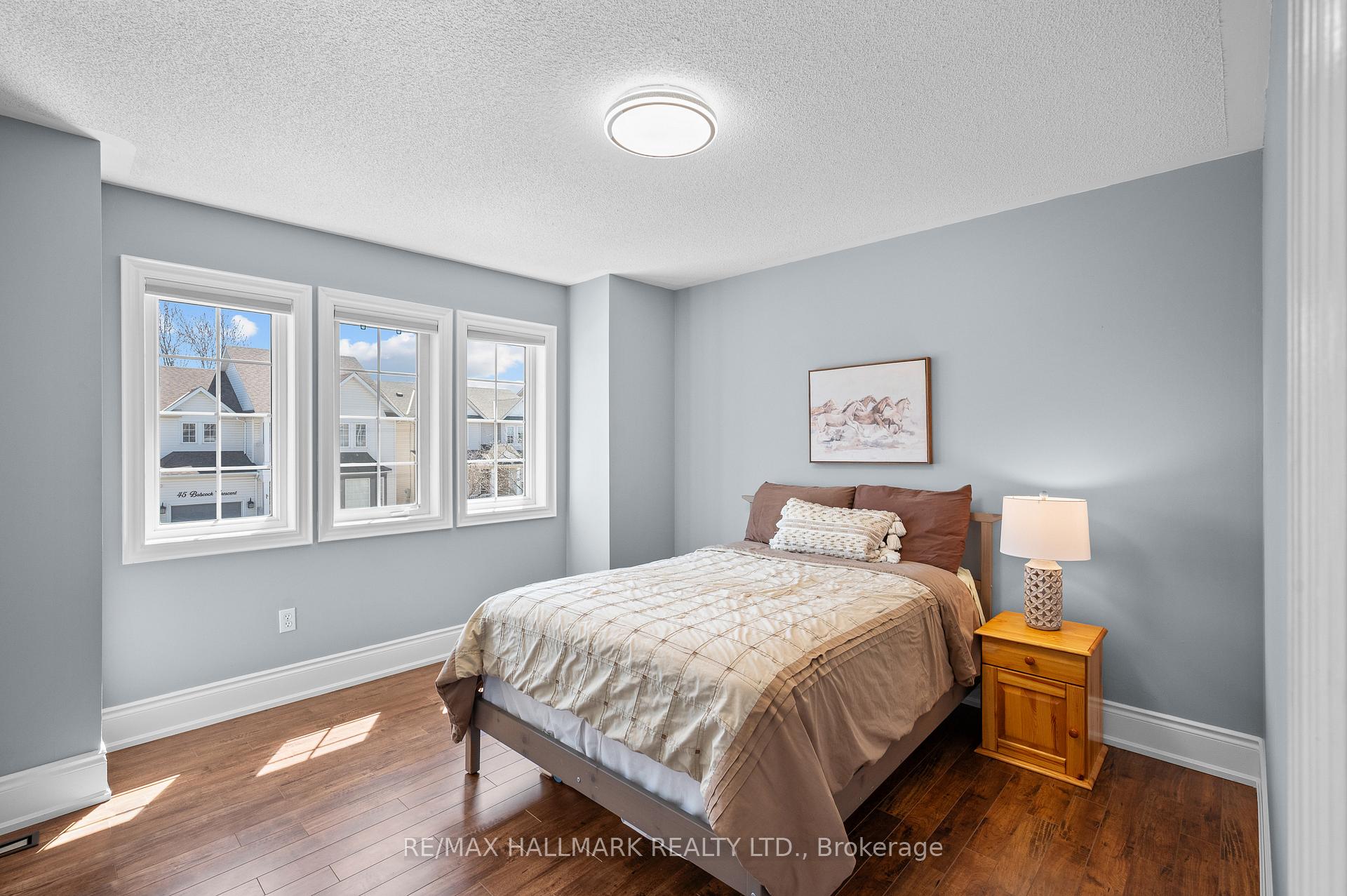 Photo 29 of 46 Babcock Crescent, Milton, Dempsey — HOMEH