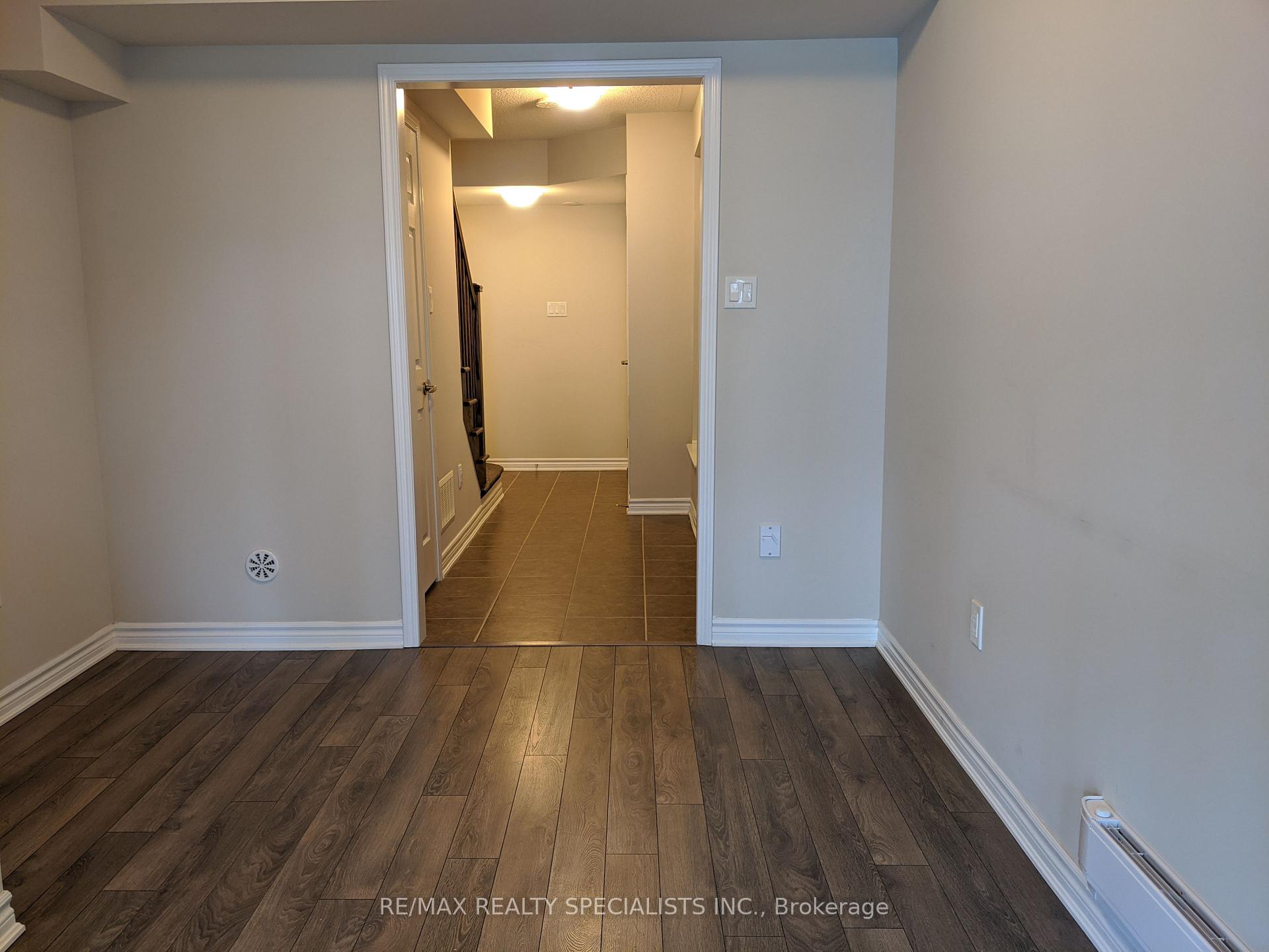 Photo 4 of 262 Reis Place, Milton, Ford — HOMEH