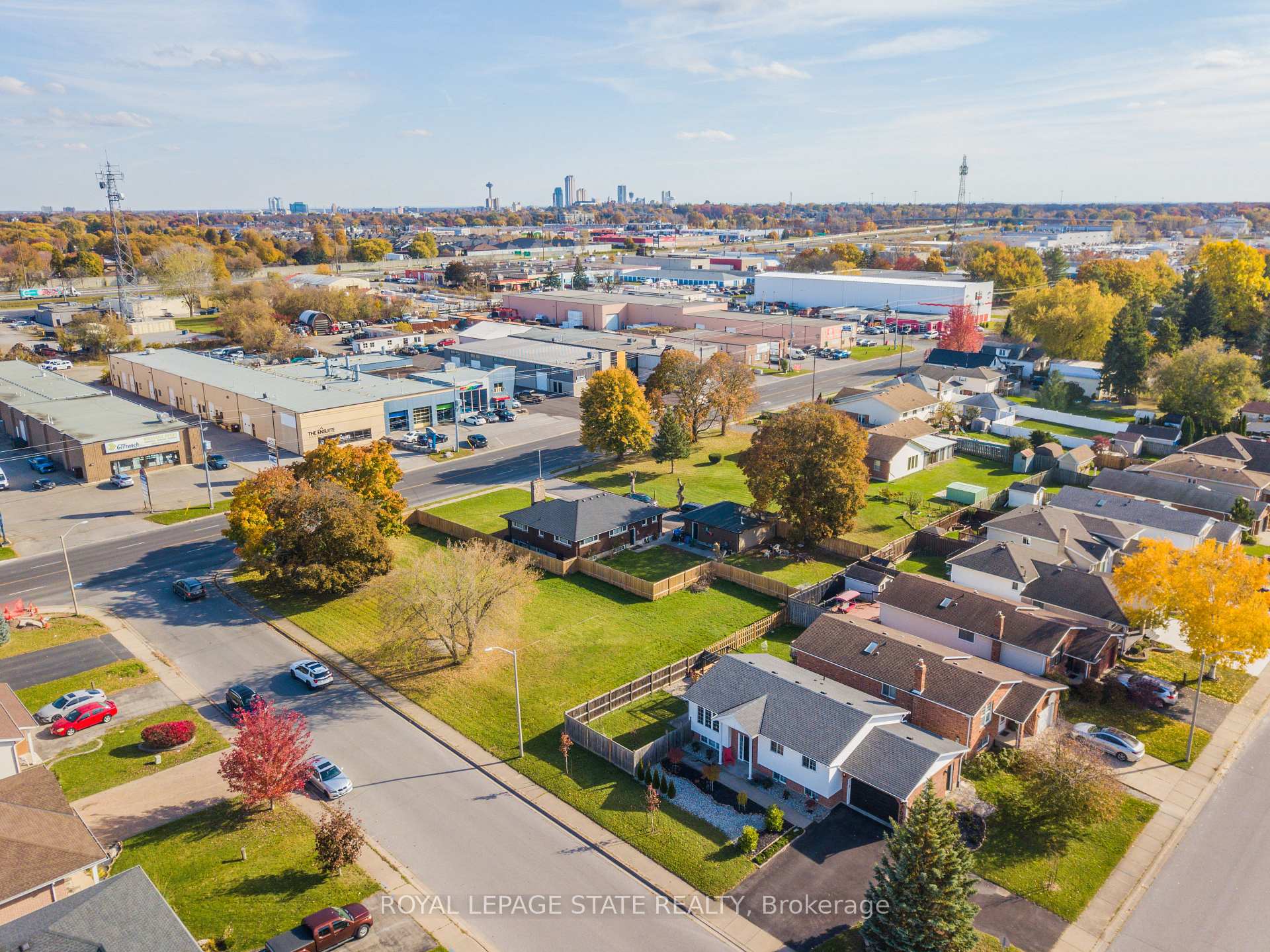 Photo 11 of Part 3 Alpine Drive, Niagara Falls, Ascot — HOMEH