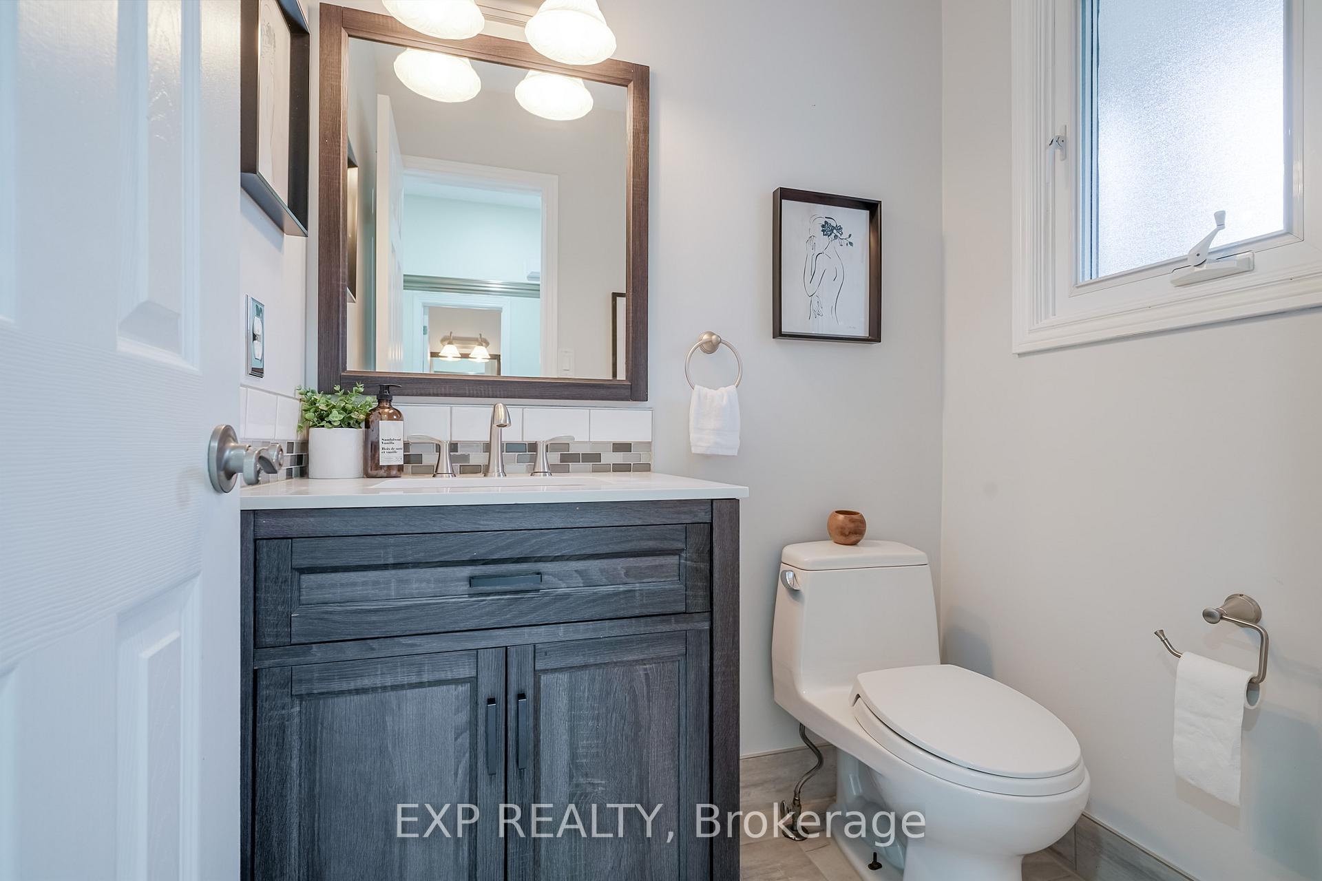 Photo 7 of 139 Adele Crescent, Oshawa, McLaughlin — HOMEH