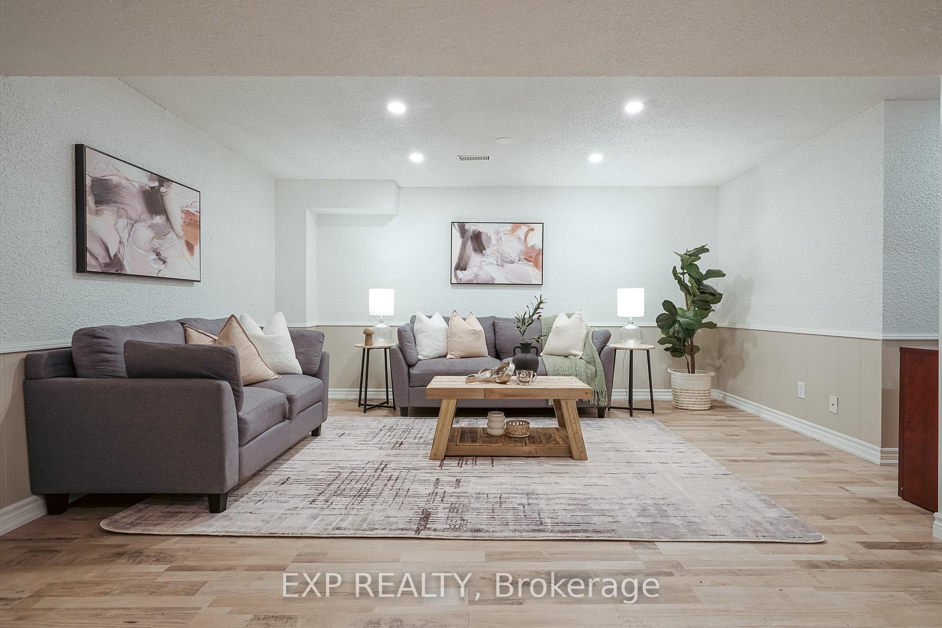 Photo 27 of 139 Adele Crescent, Oshawa, McLaughlin — HOMEH