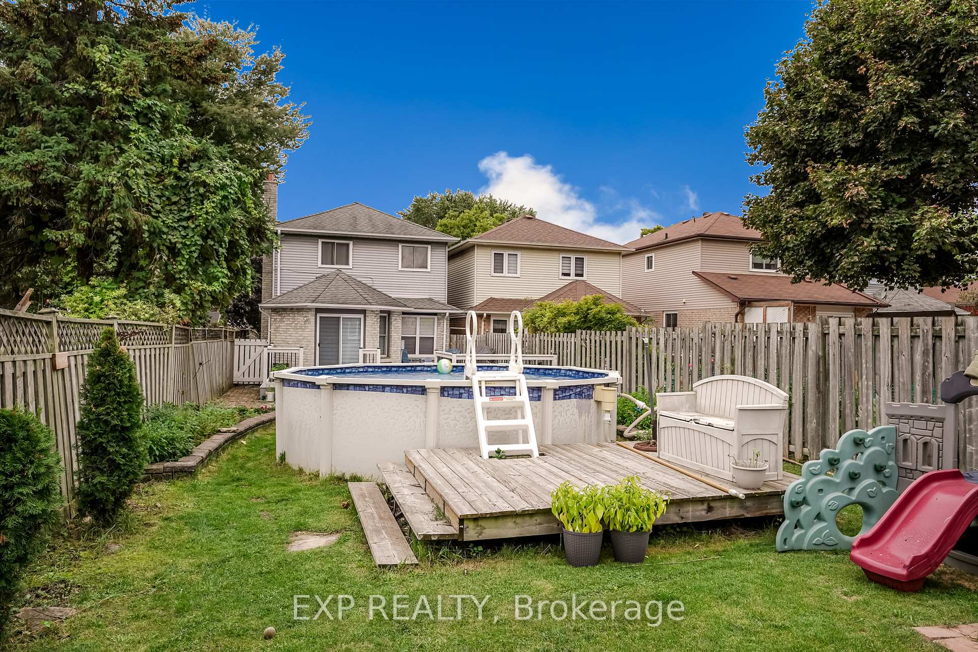 Photo 37 of 139 Adele Crescent, Oshawa, McLaughlin — HOMEH