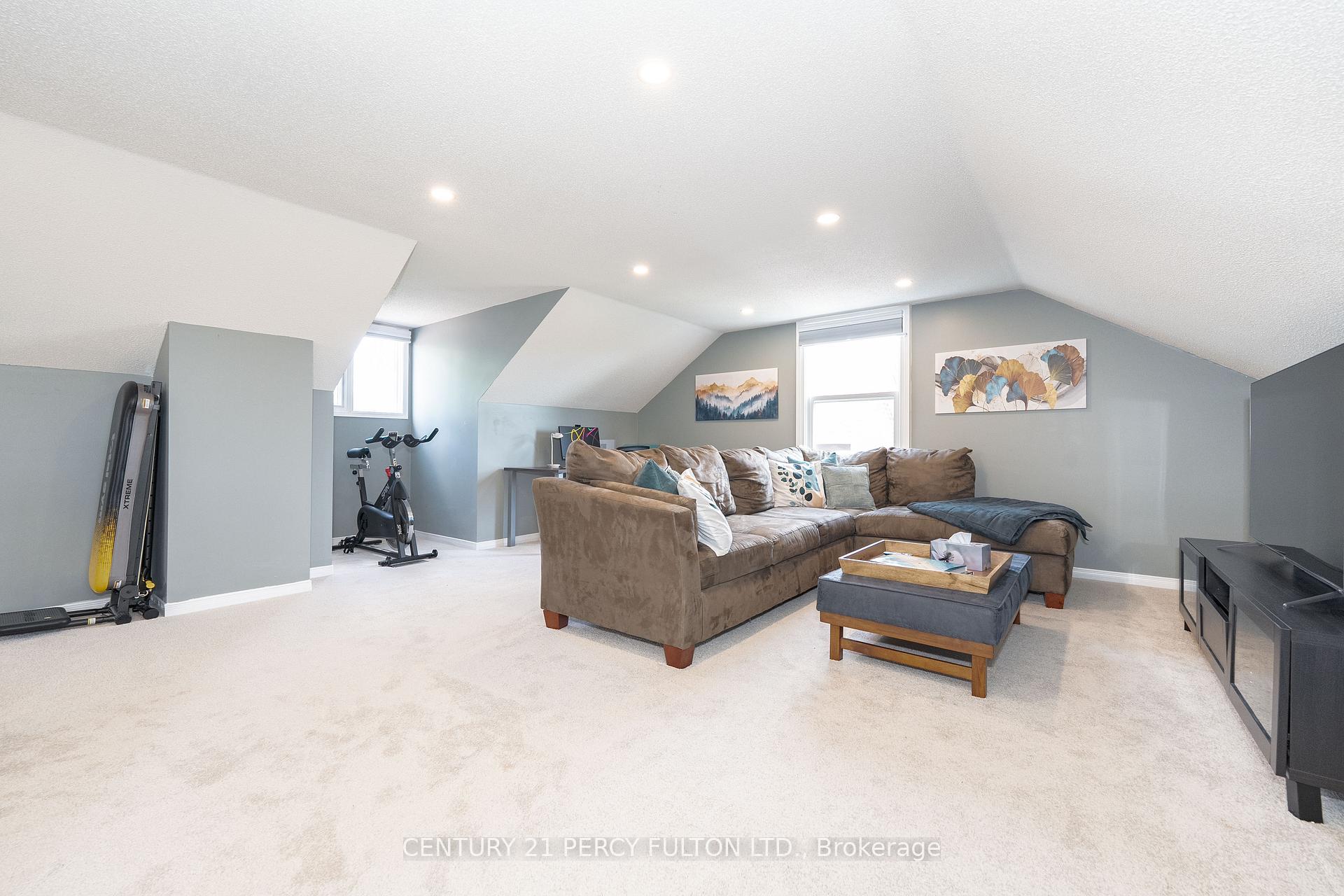 Photo 33 of 1032 Rambleberry Avenue, Pickering, Liverpool — HOMEH