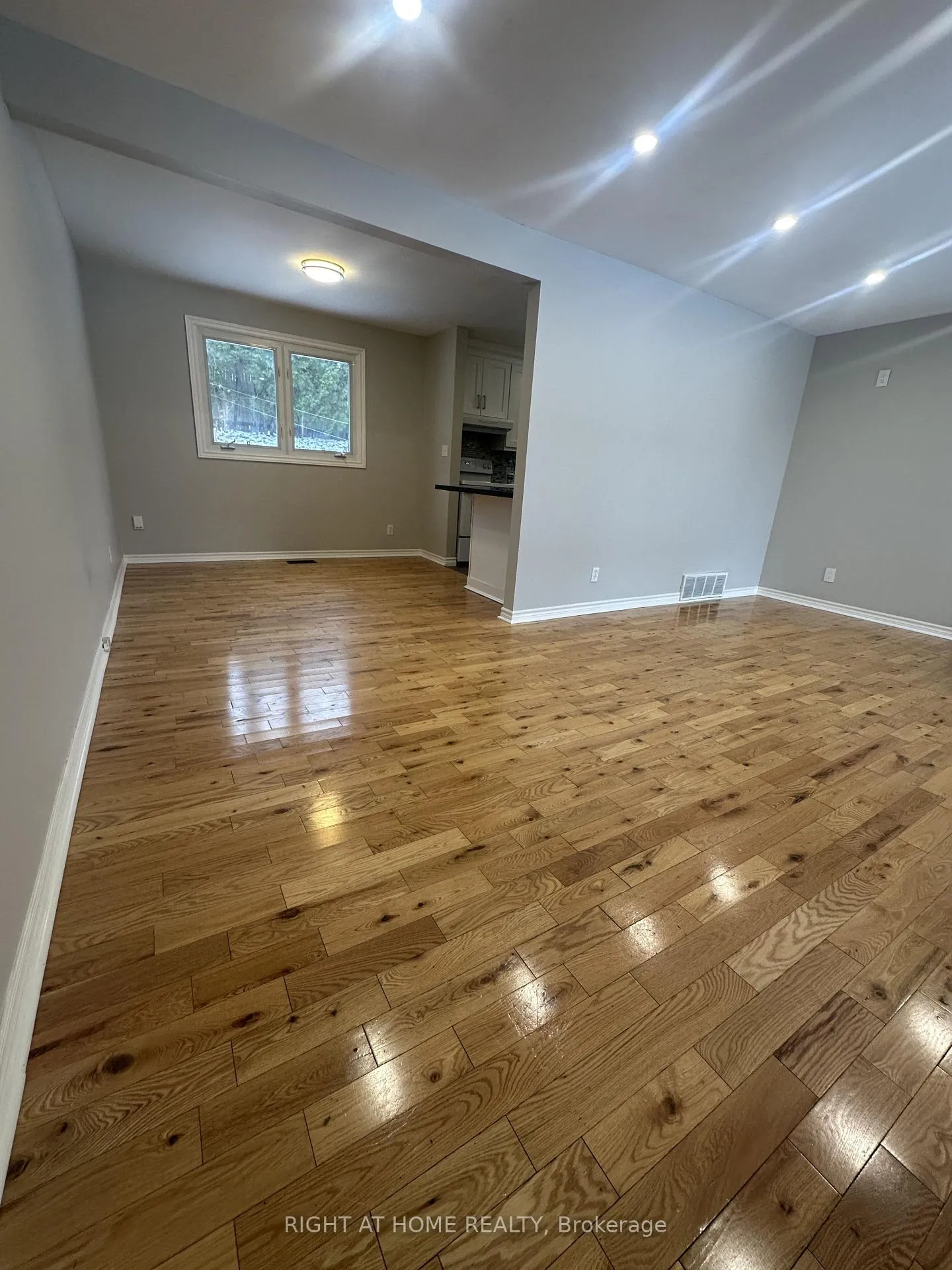 Photo 6 of 340 Cavan Street, Port Hope — HOMEH