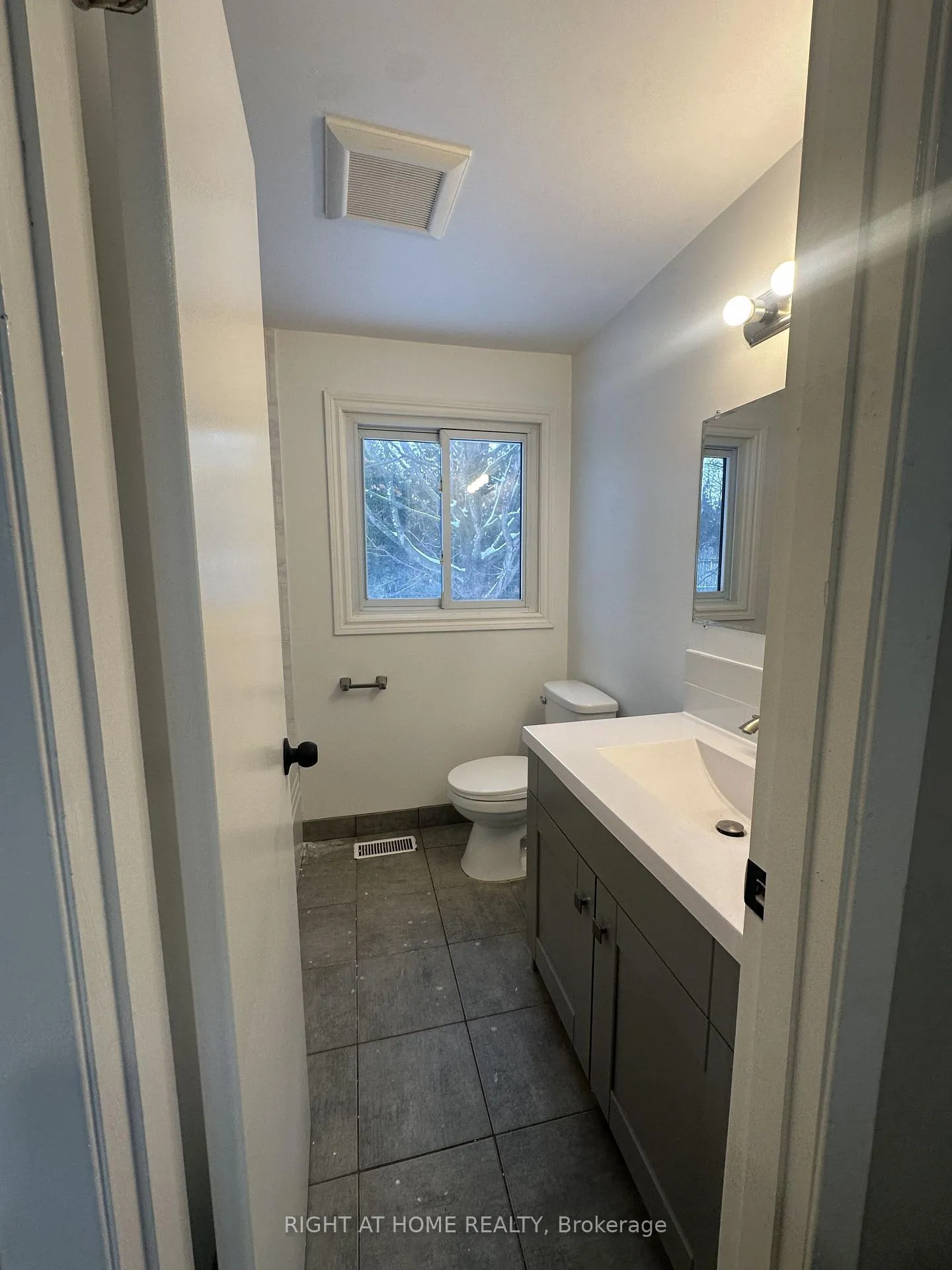 Photo 25 of 340 Cavan Street, Port Hope — HOMEH