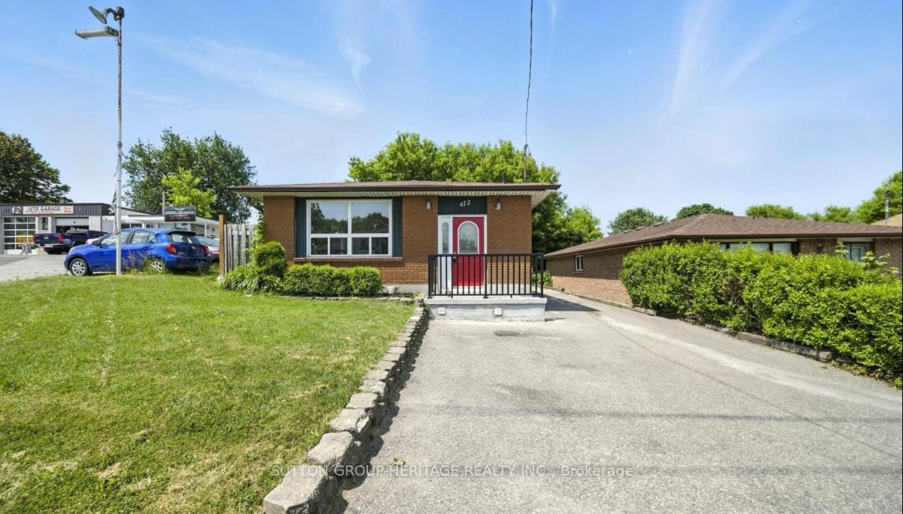Front of Unit MAIN, 472 Park Road S