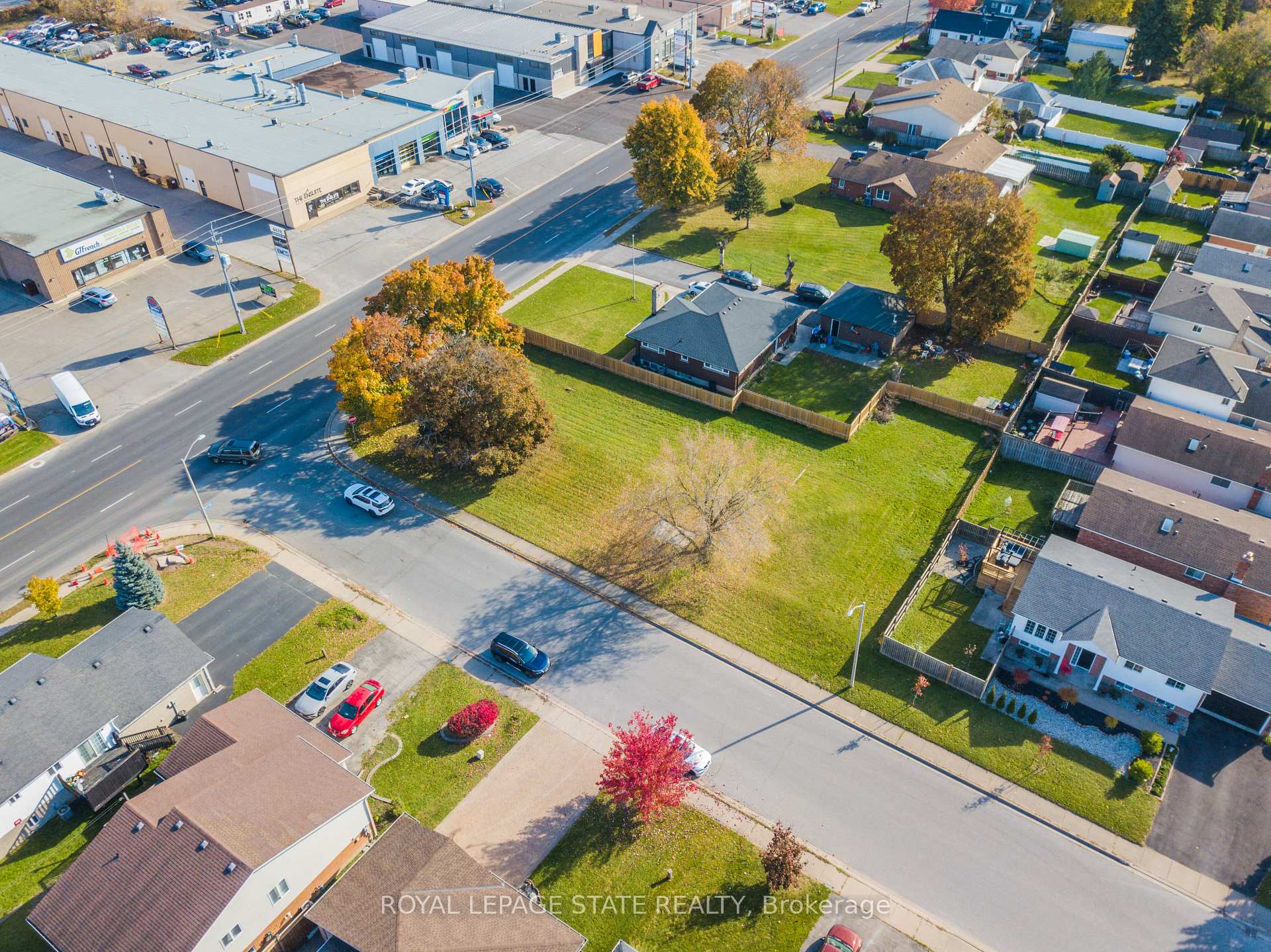 Photo 11 of Part 4 Alpine Drive, Niagara Falls, Ascot — HOMEH