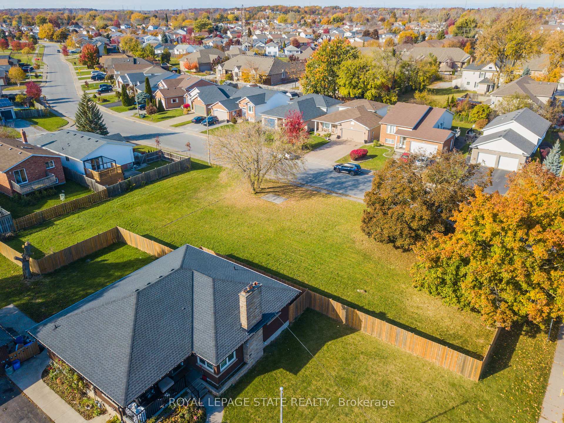 Photo 14 of Part 4 Alpine Drive, Niagara Falls, Ascot — HOMEH