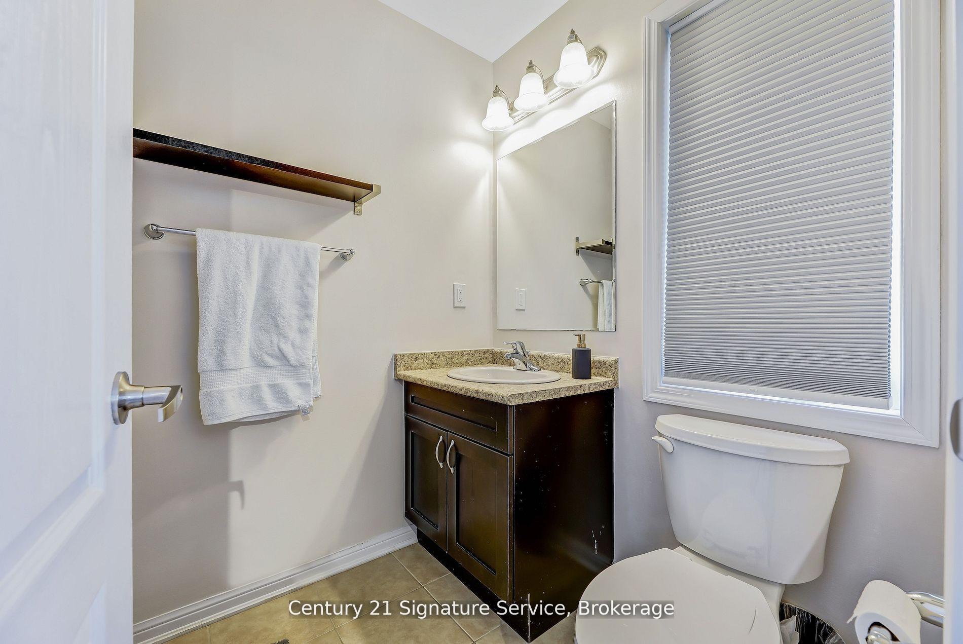 Photo 12 of 625 Attenborough Terrace, Milton, Willmott — HOMEH