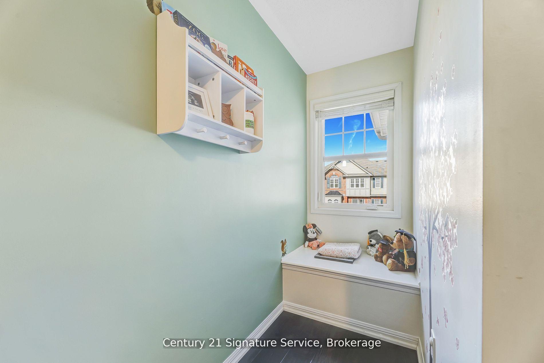 Photo 15 of 625 Attenborough Terrace, Milton, Willmott — HOMEH