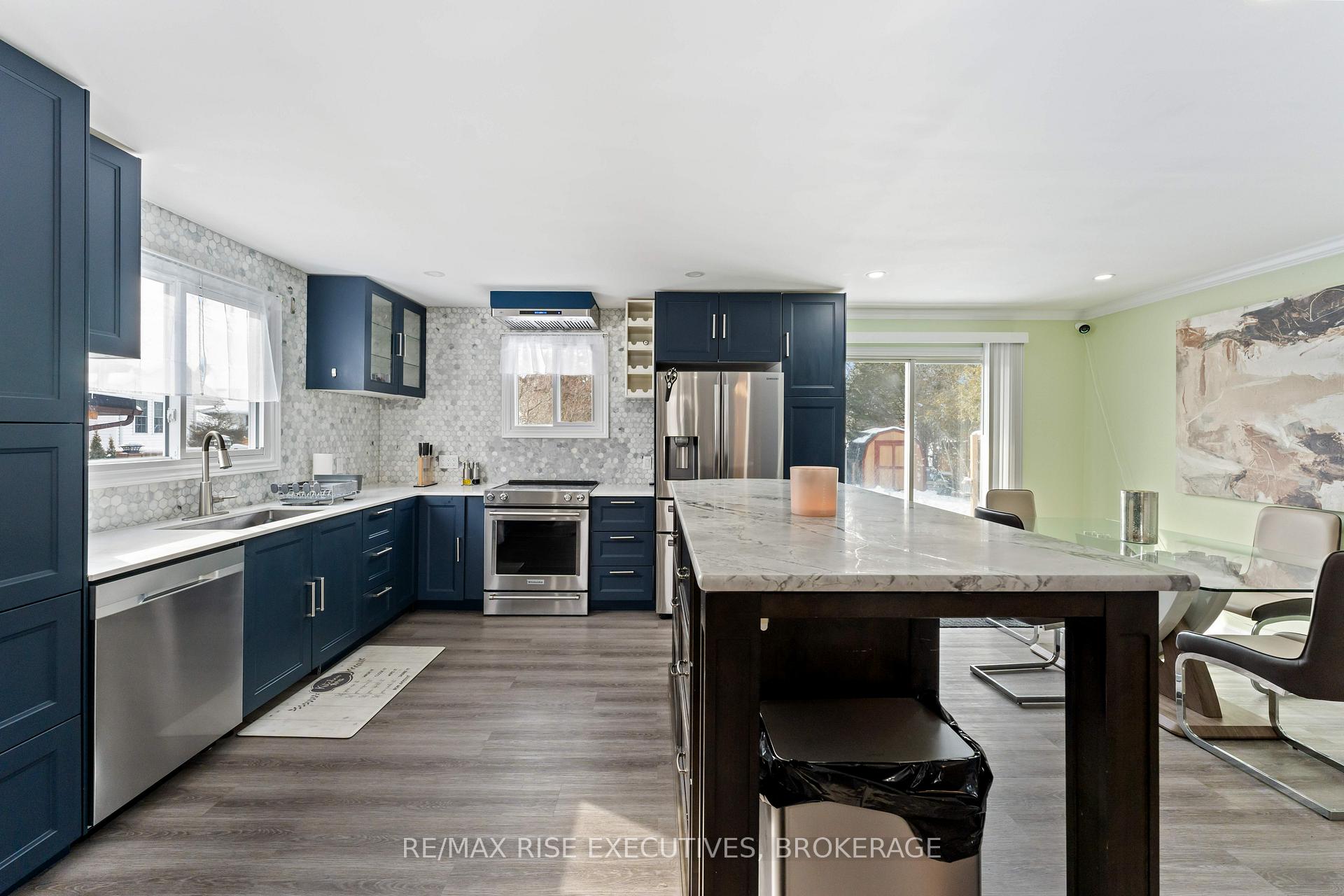 Photo 7 of 10 Barker Drive, Kingston, Kingston East (Incl Barret Crt) — HOMEH