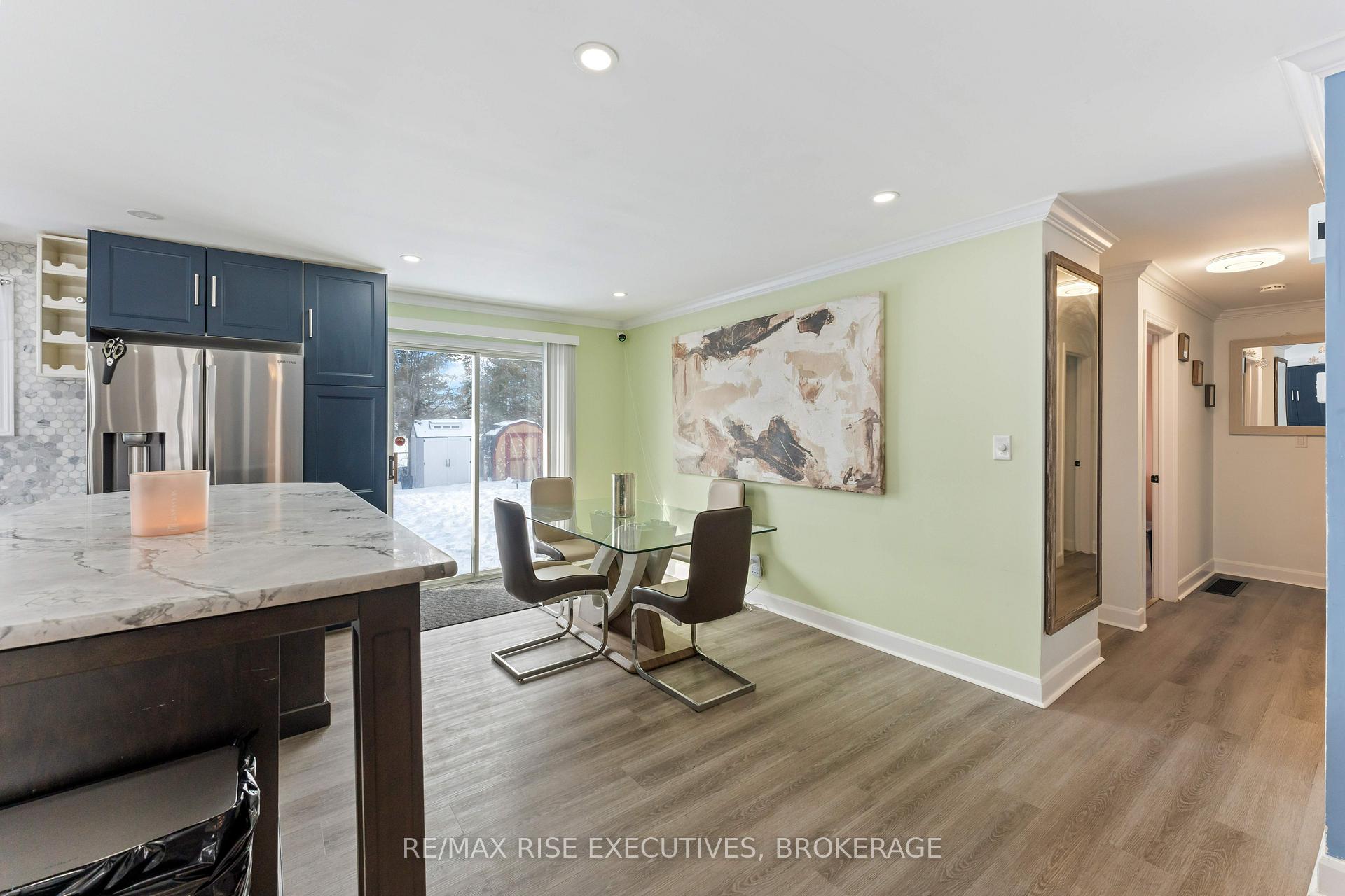 Photo 9 of 10 Barker Drive, Kingston, Kingston East (Incl Barret Crt) — HOMEH