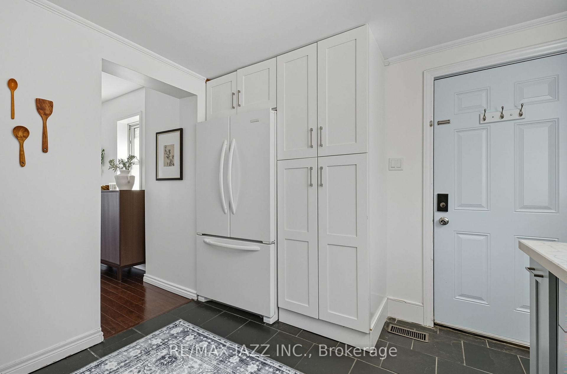 Photo 14 of 264 Ritson Road S, Oshawa, Central — HOMEH