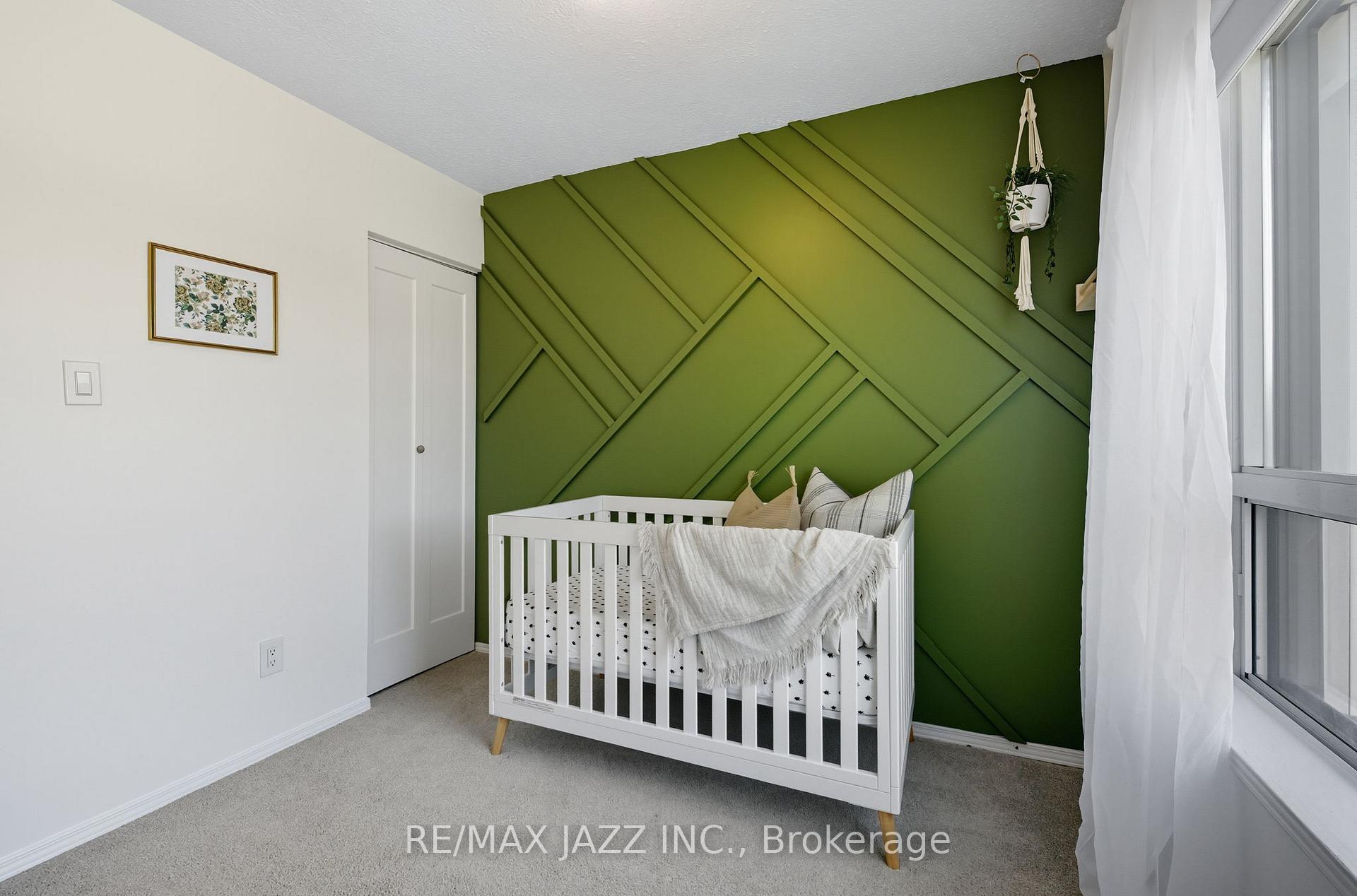 Photo 18 of 264 Ritson Road S, Oshawa, Central — HOMEH
