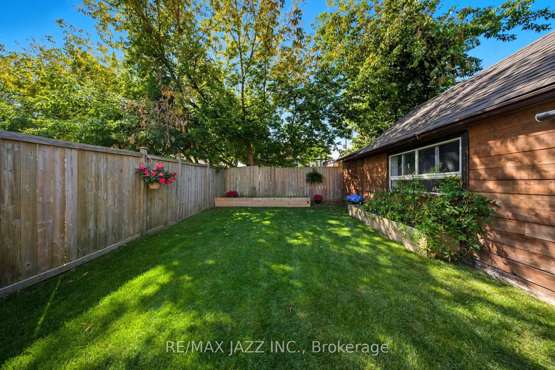 Photo 26 of 264 Ritson Road S, Oshawa, Central — HOMEH
