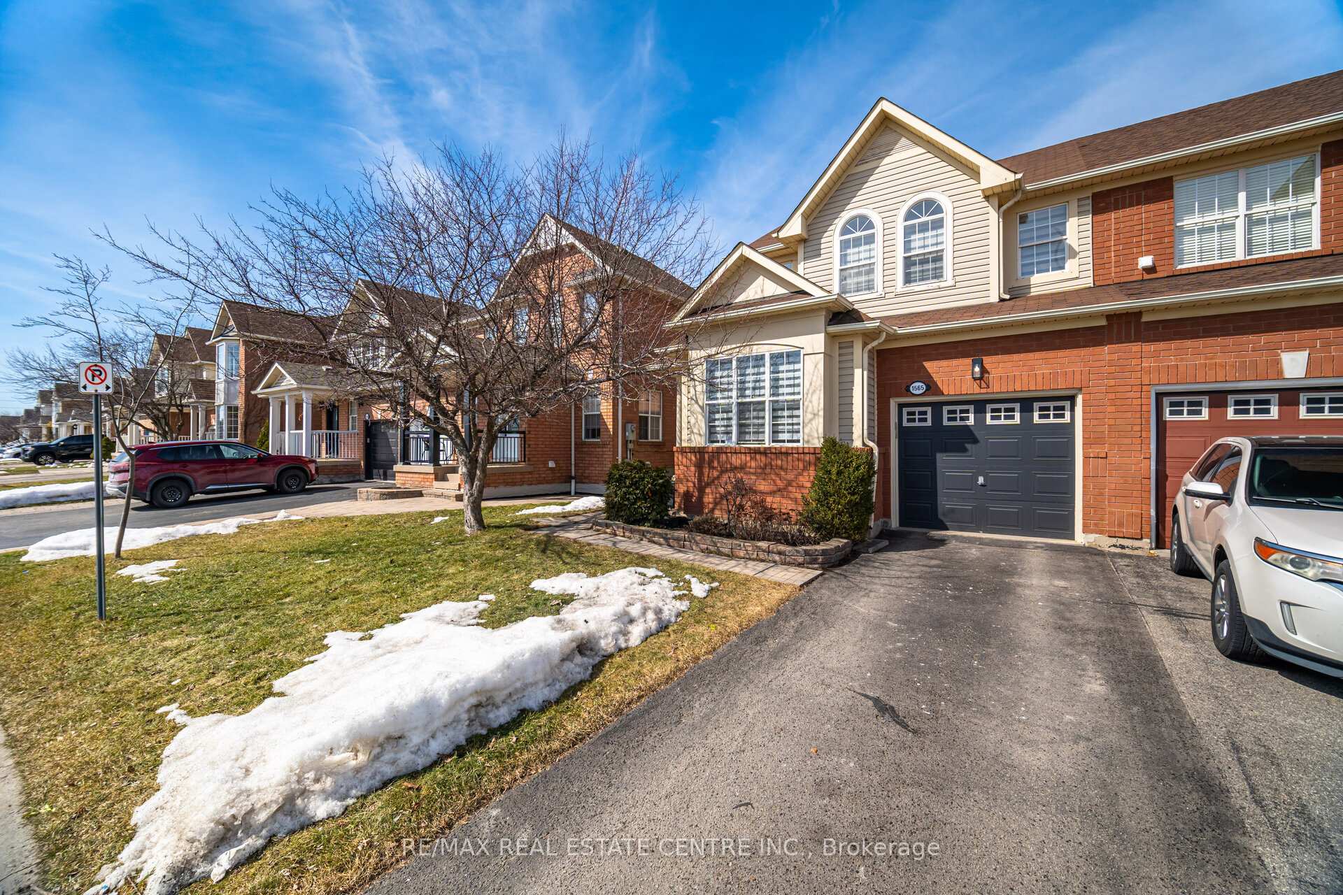 Photo 3 of 1565 Evans Terrace, Milton, Clarke — HOMEH