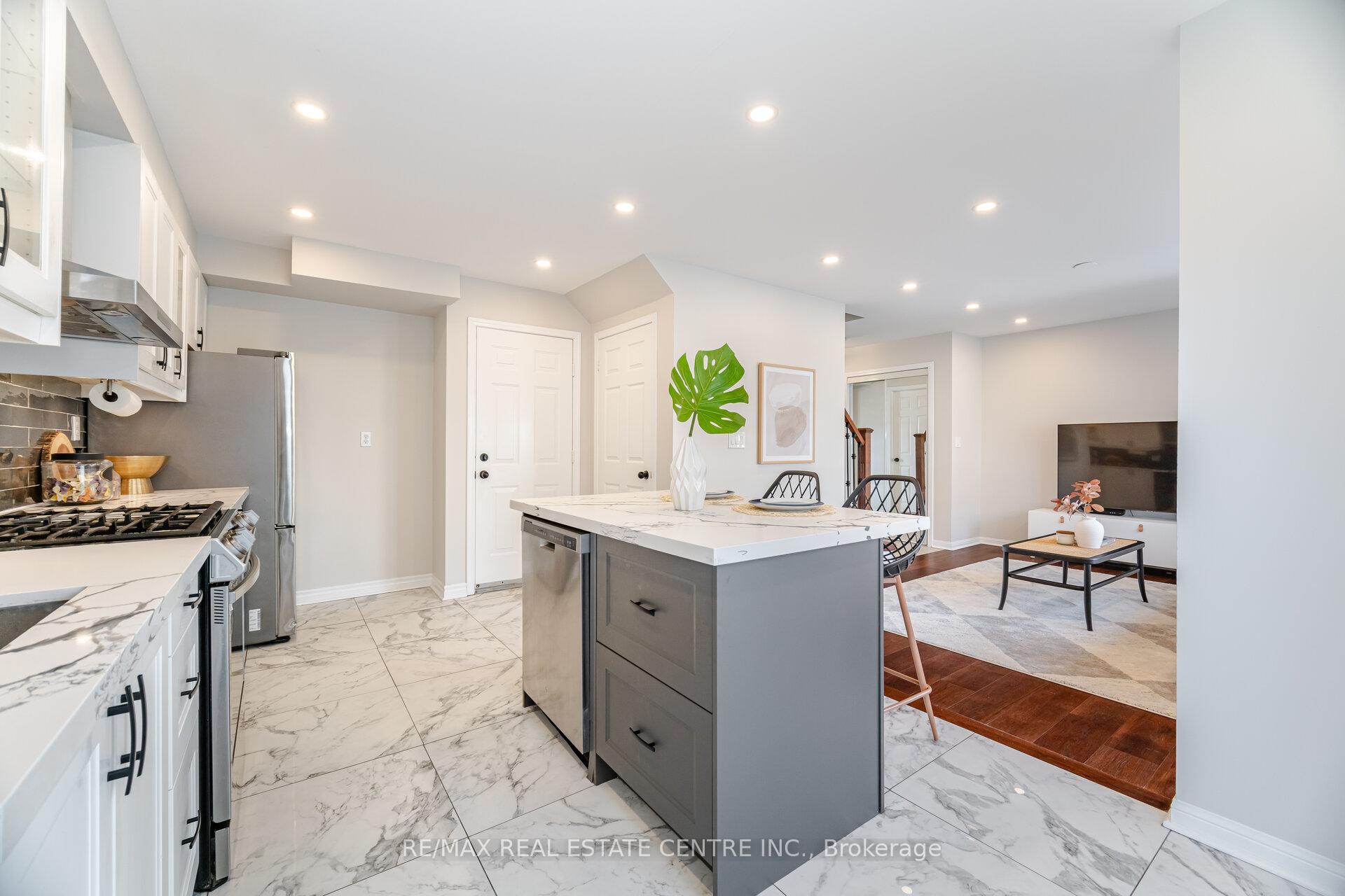 Photo 15 of 1565 Evans Terrace, Milton, Clarke — HOMEH