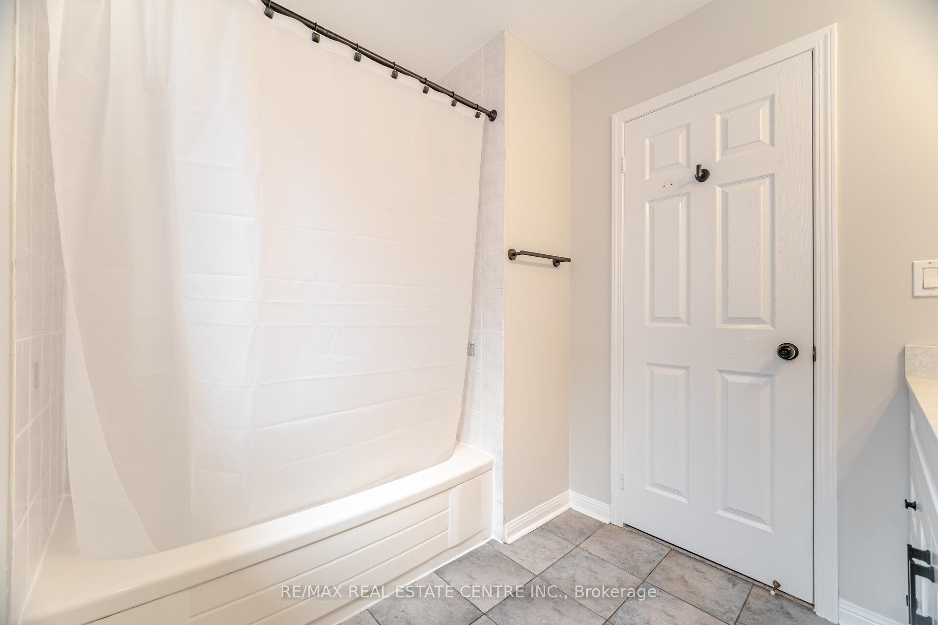 Photo 34 of 1565 Evans Terrace, Milton, Clarke — HOMEH