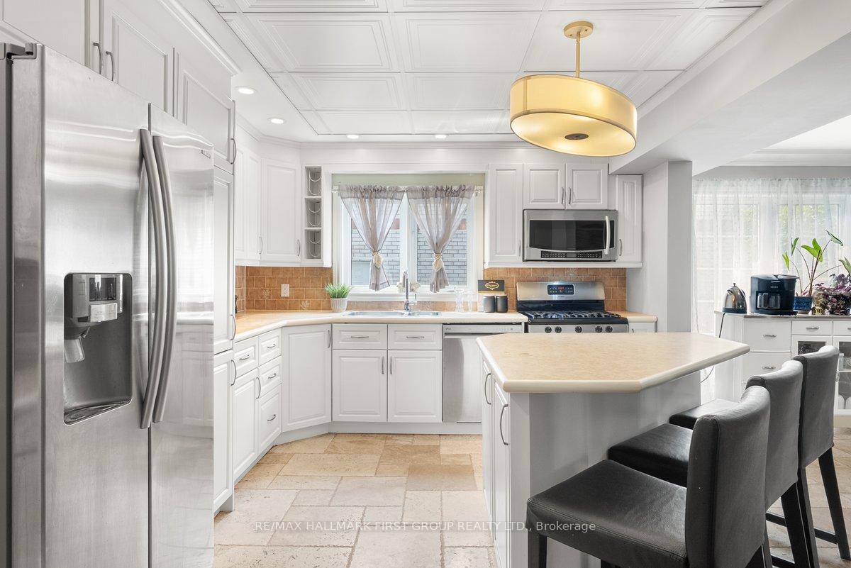 Photo 16 of 608 Marksbury Road, Pickering, West Shore — HOMEH