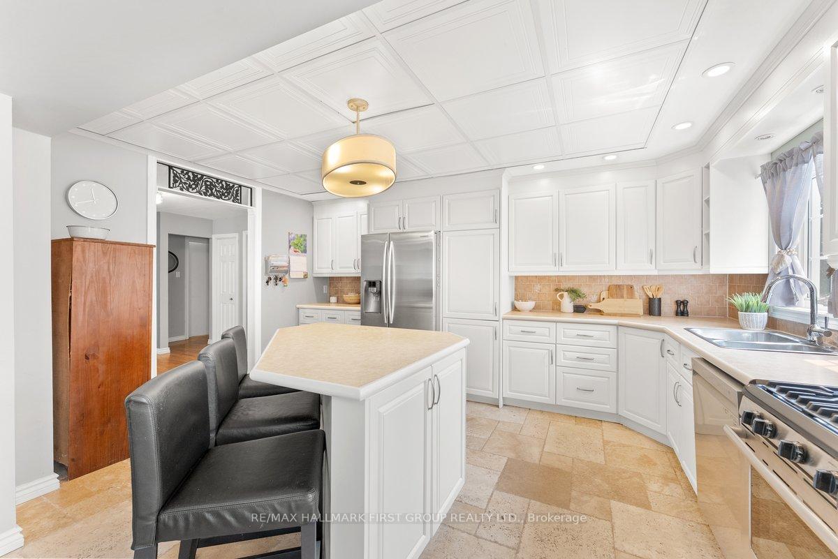 Photo 17 of 608 Marksbury Road, Pickering, West Shore — HOMEH