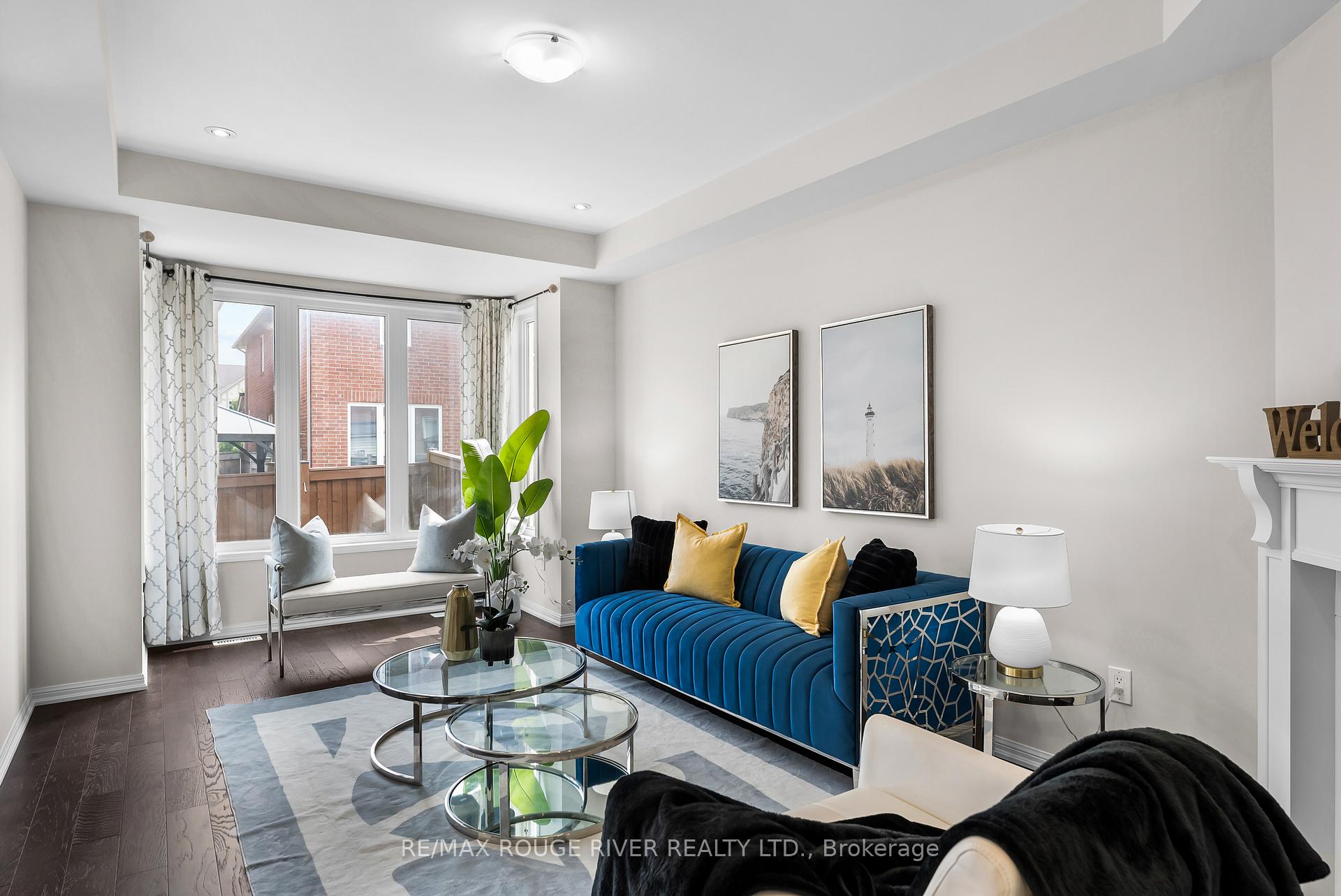 Photo 2 of 1862 Parkhurst Crescent, Pickering, Duffin Heights — HOMEH
