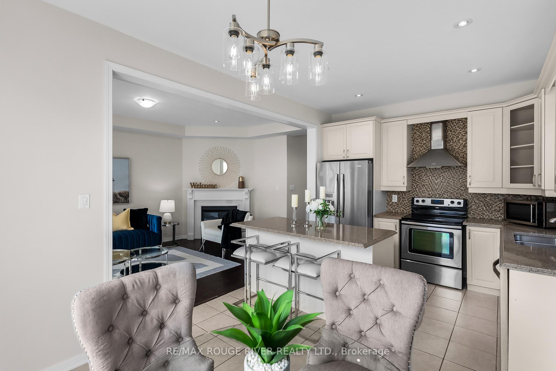 Photo 10 of 1862 Parkhurst Crescent, Pickering, Duffin Heights — HOMEH