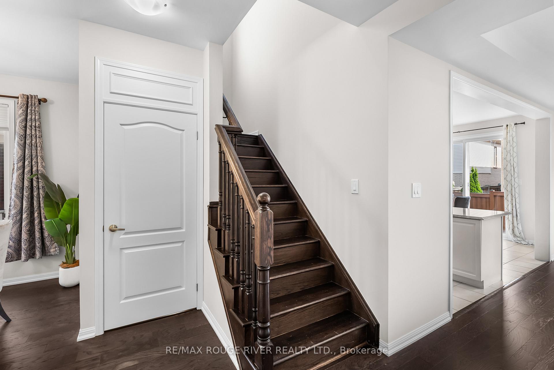 Photo 15 of 1862 Parkhurst Crescent, Pickering, Duffin Heights — HOMEH