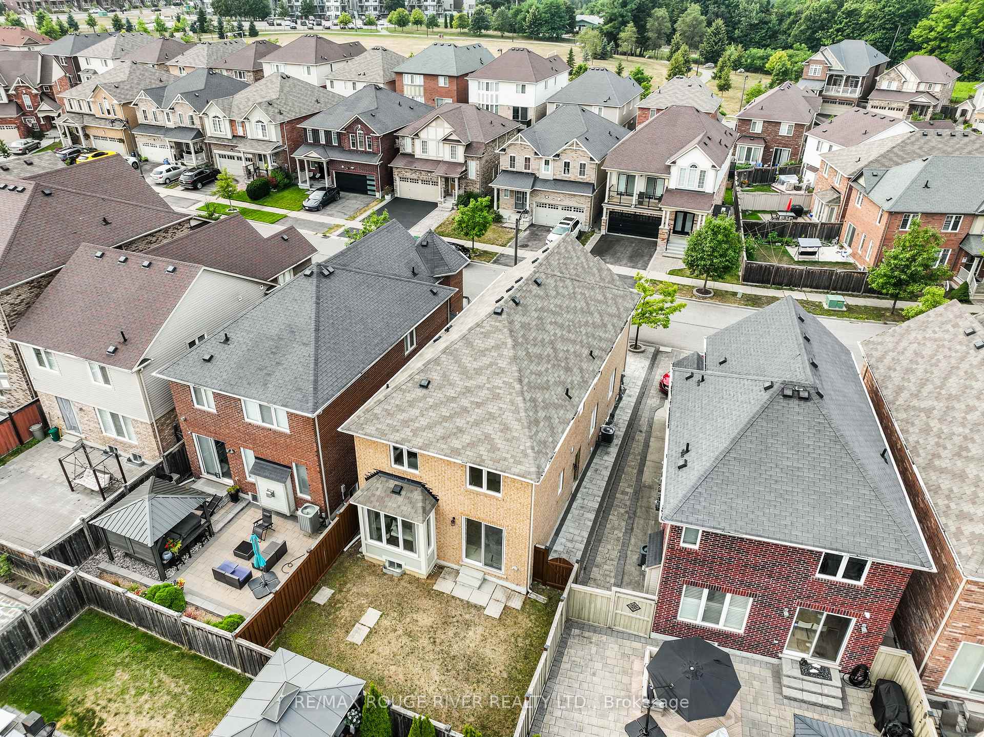 Photo 37 of 1862 Parkhurst Crescent, Pickering, Duffin Heights — HOMEH