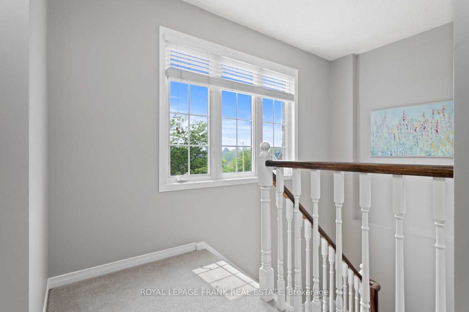 Photo 25 of 1089 Timberland Crescent, Oshawa, Pinecrest — HOMEH