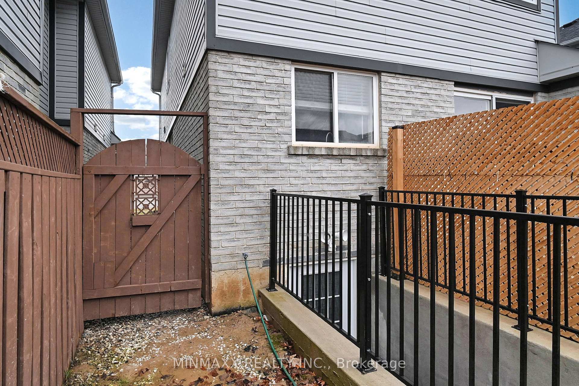 Photo 31 of Unit Basement, 1015 Vickerman Way, Milton, Coates — HOMEH